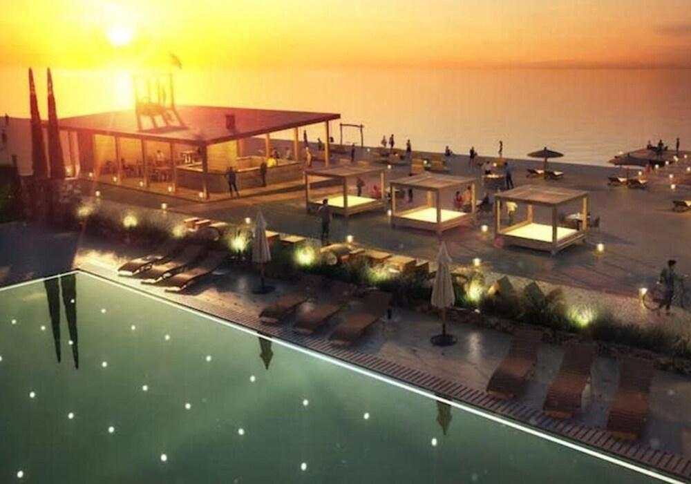 Playa Miramare Magnetic Beach Hotel