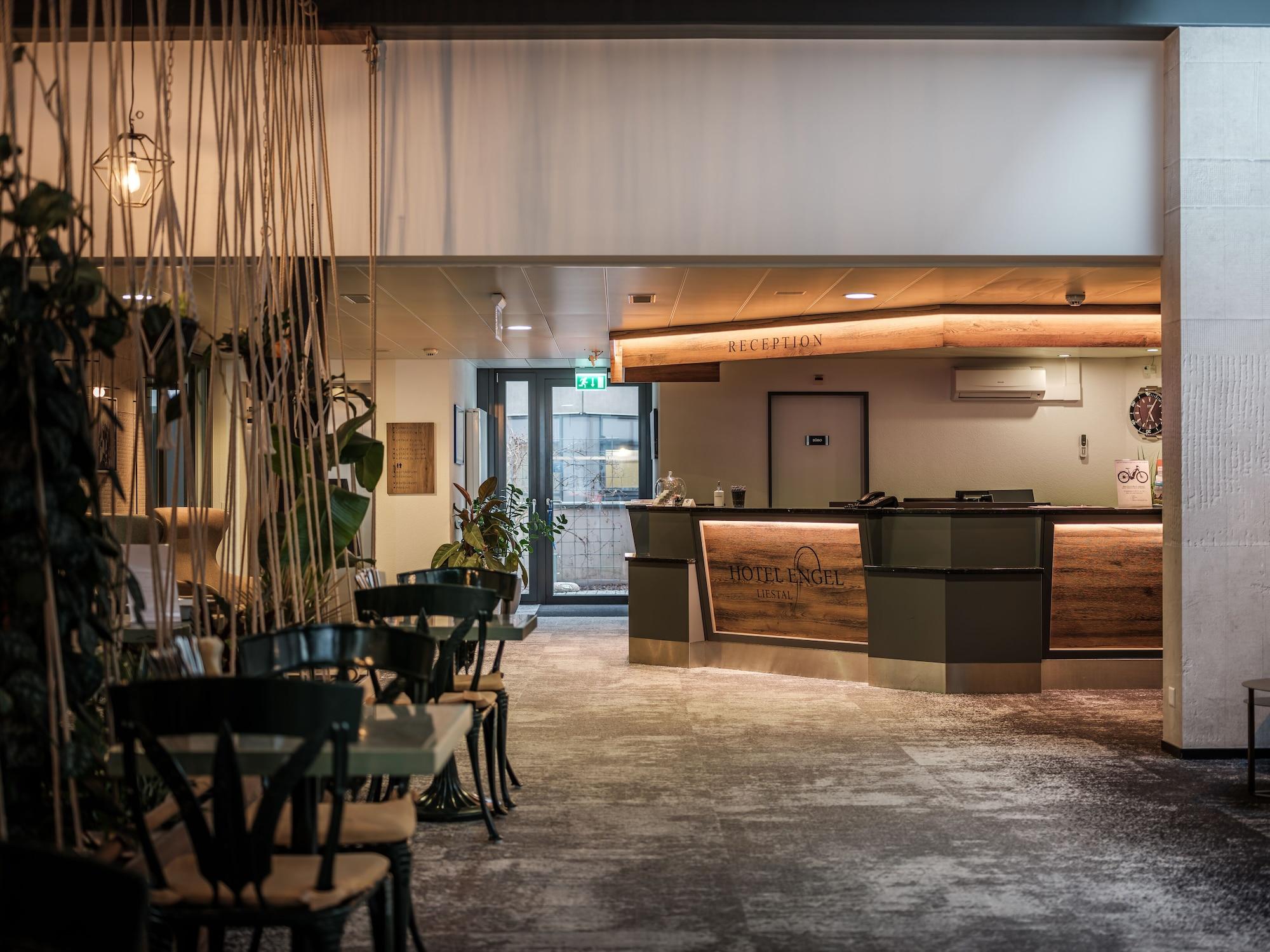 Vista Lobby HOTEL ENGEL LIESTAL - Business & Lifestyle