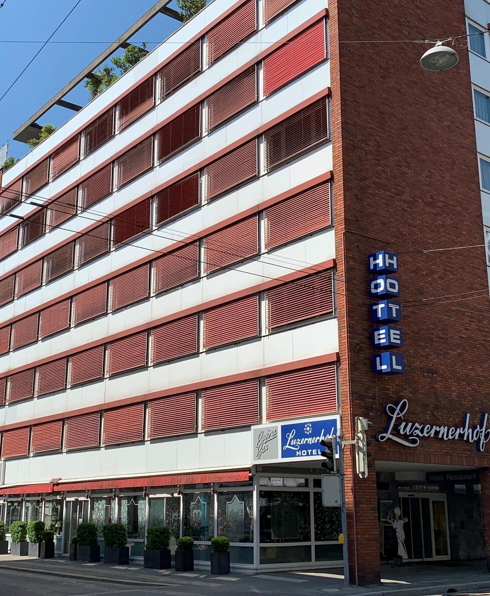 Vista Exterior Hotel Luzernerhof