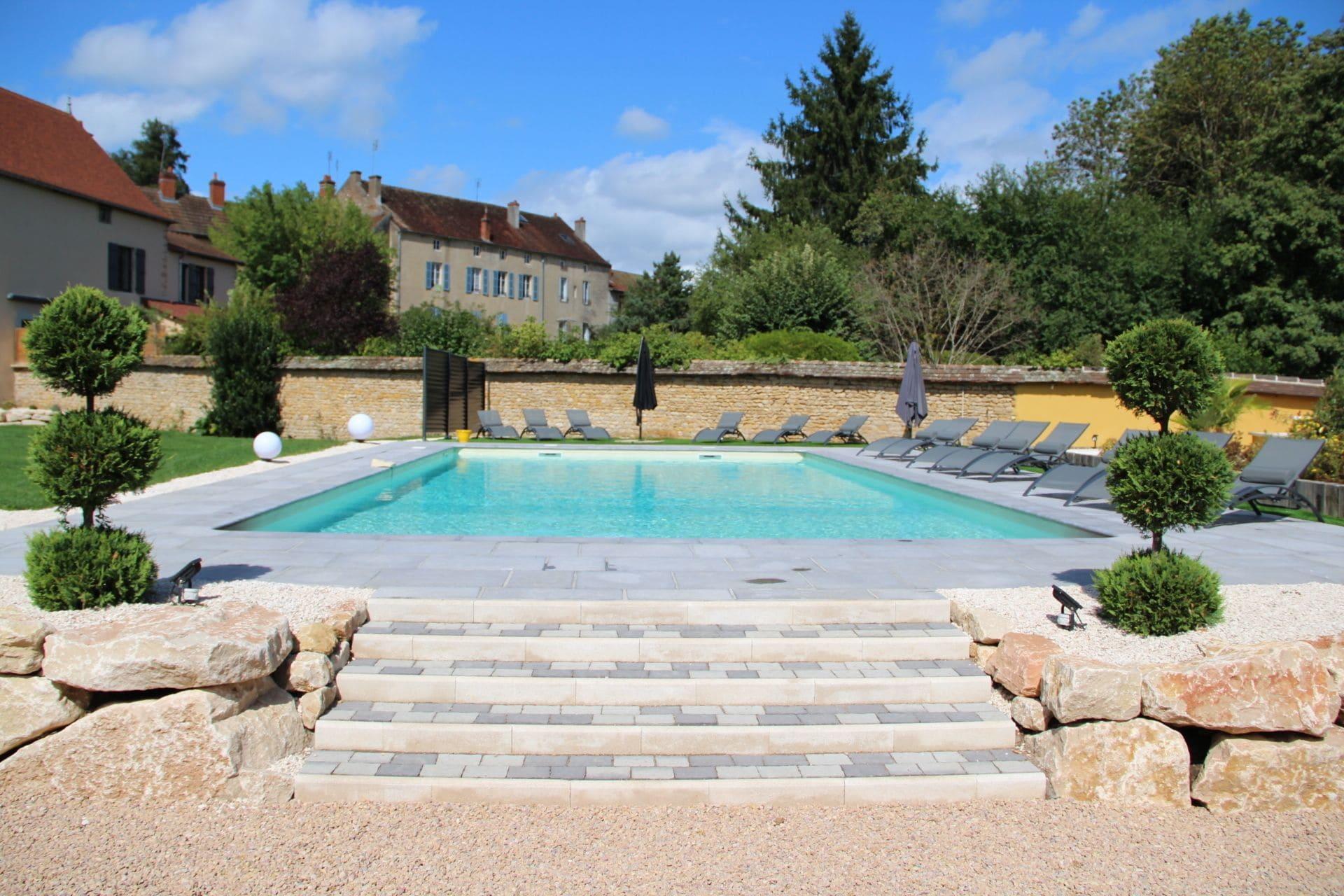Varios Hôtel du Lion d'Or