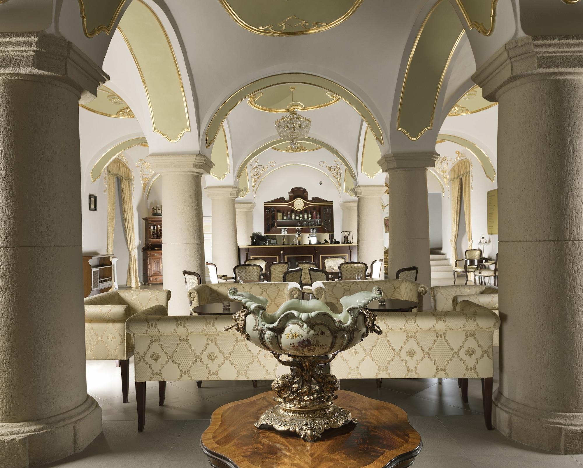 Bar/Salón Hotel & Restaurant Gino Park Palace