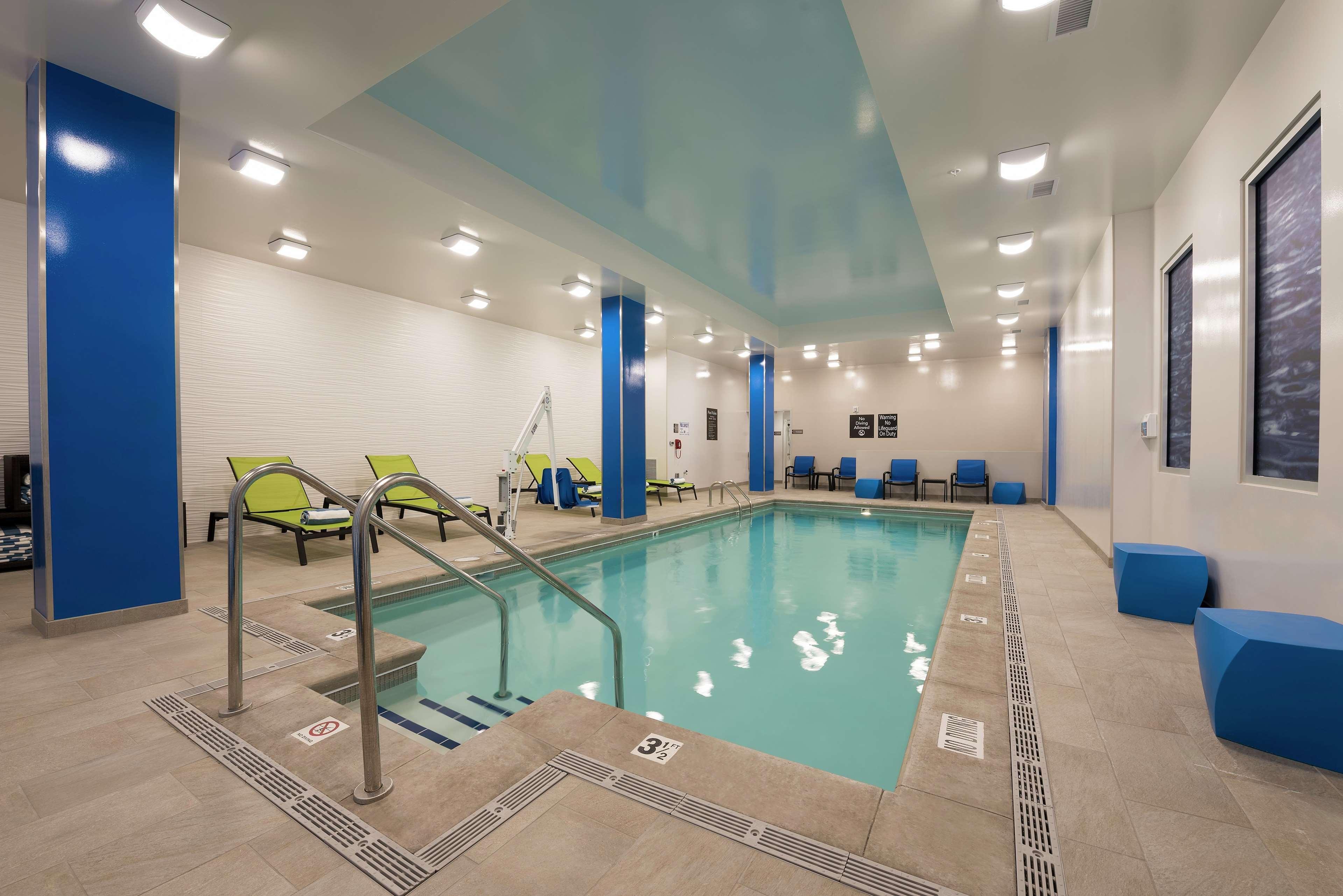 Vista Piscina Homewood Suites by Hilton Grand Rapids Downtown
