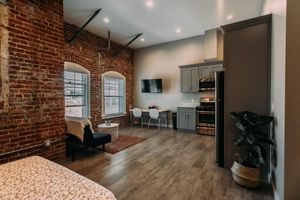 Alquiler Vacacional - Bright Clean Loft on Melrose ave