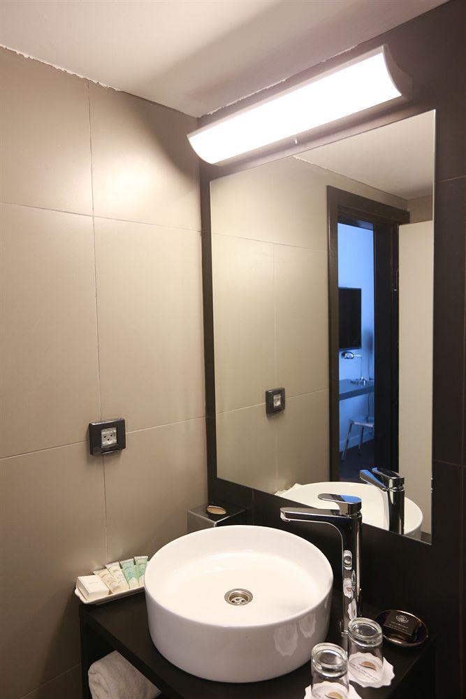 Set de Habitación Sea Side by Zvieli Hotels