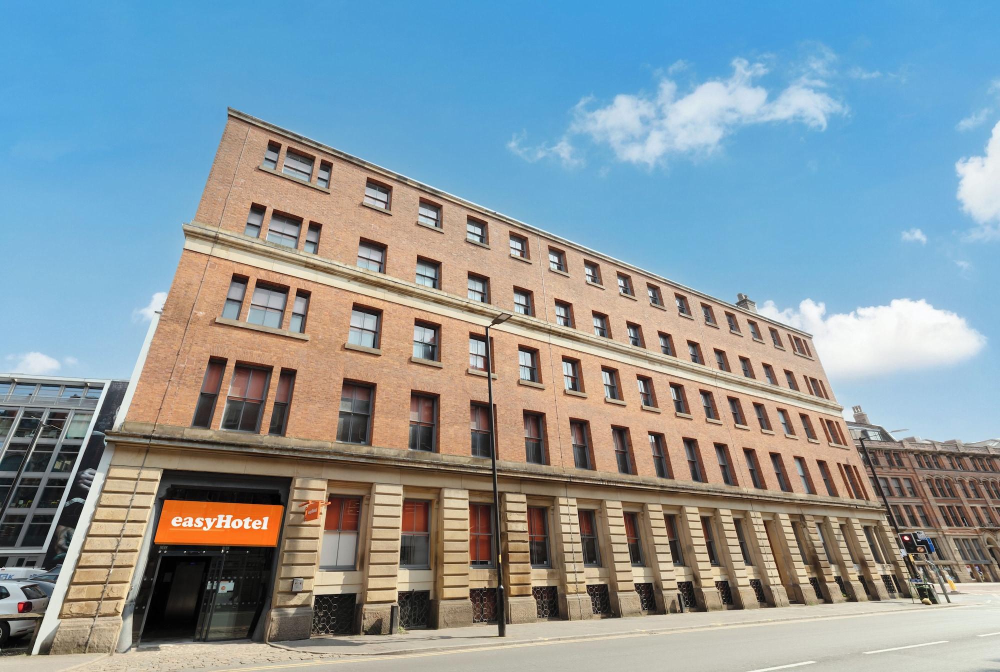 Vista Exterior easyHotel Manchester