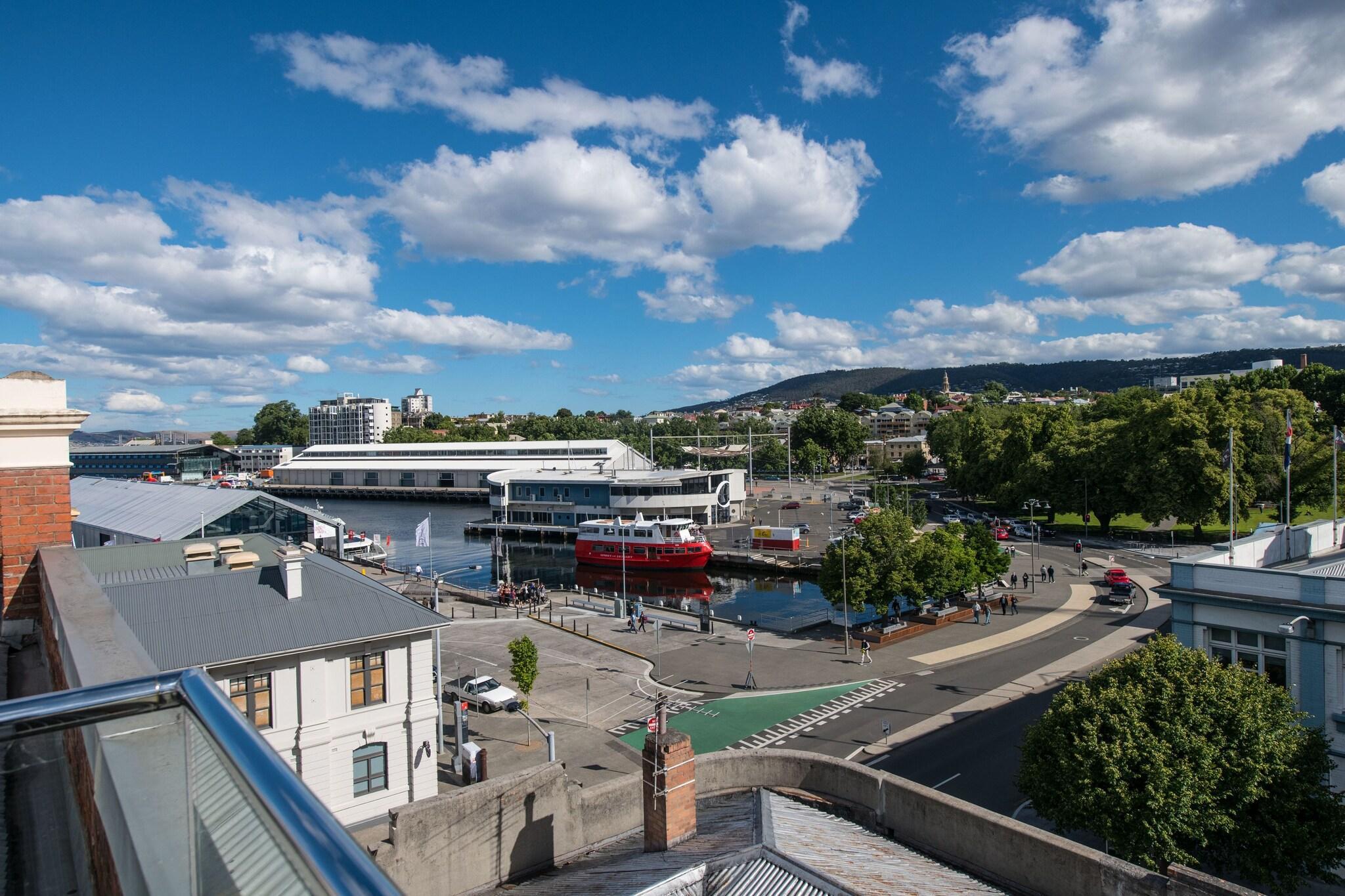 Playa Sullivans Cove Apartments