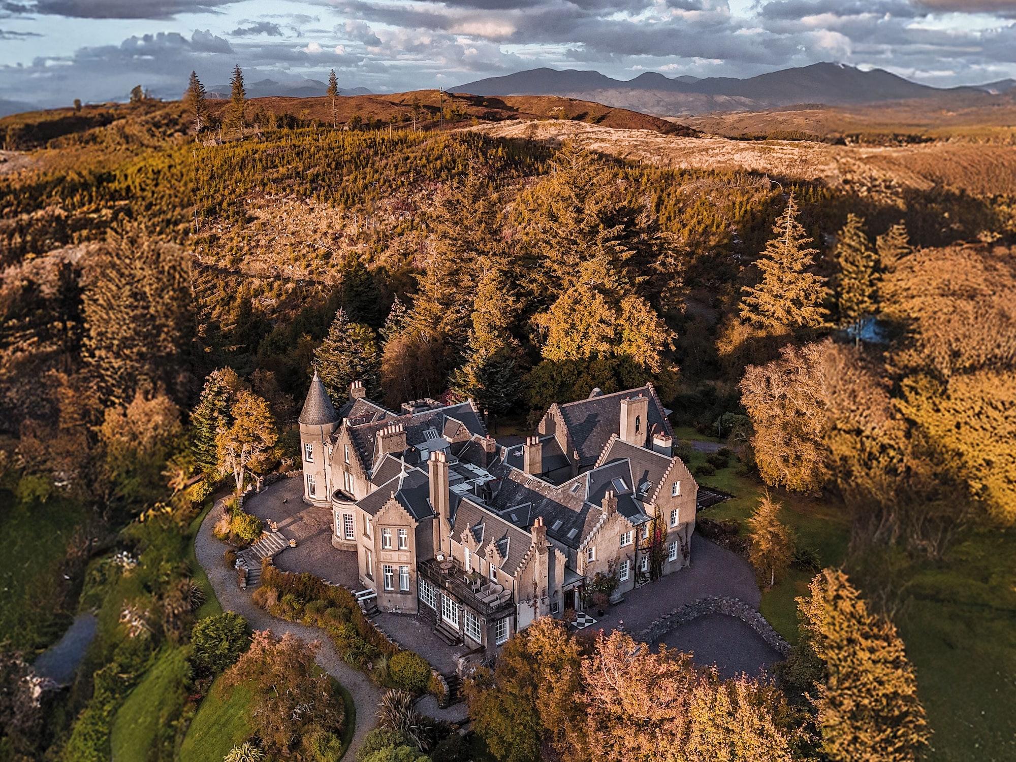 Vista Exterior Glencruitten House