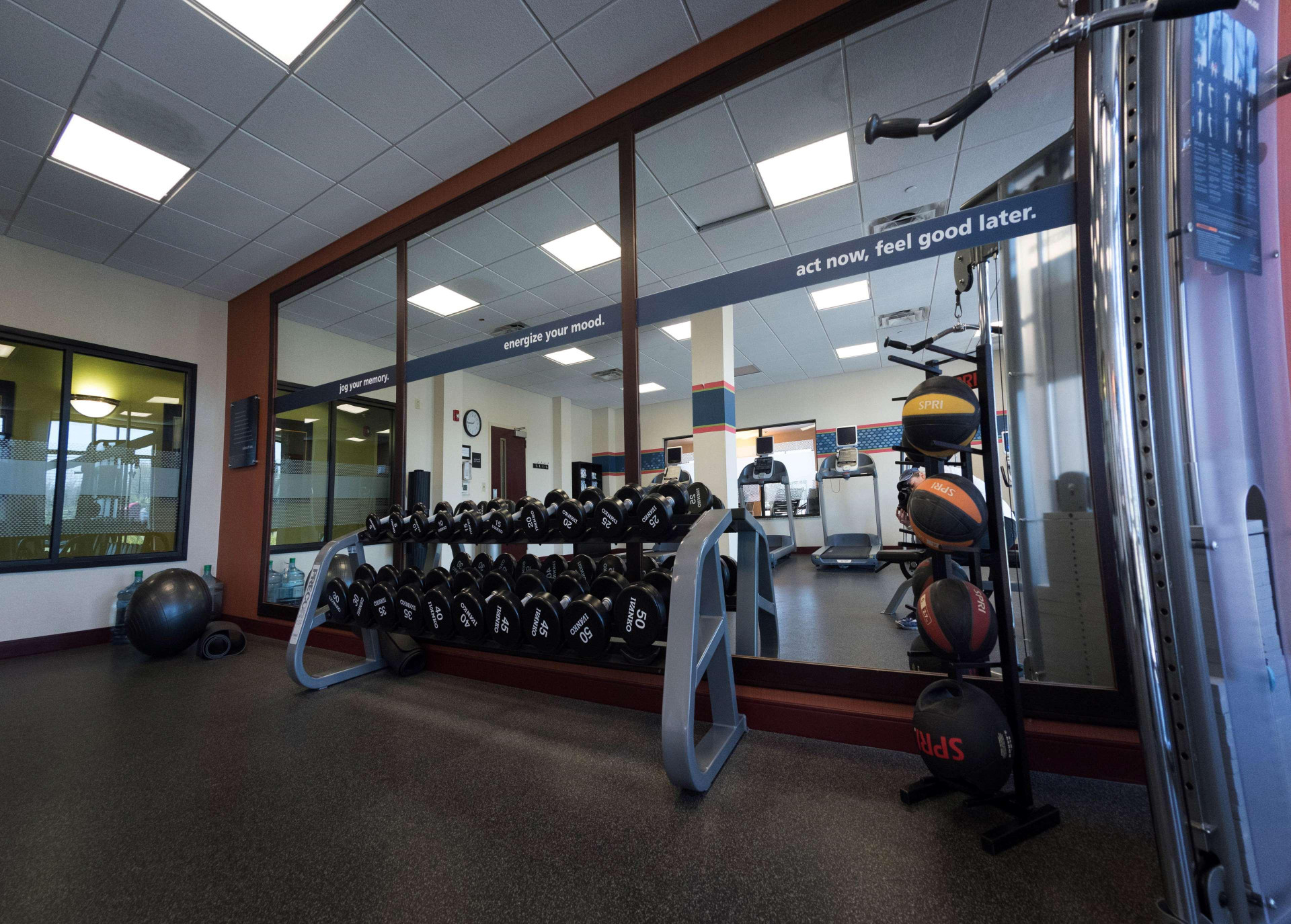 Gimnasio Hampton Inn & Suites Woodstock, VA