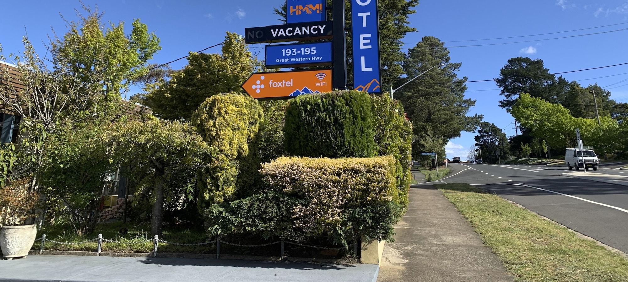 Varios High Mountains Motor Inn