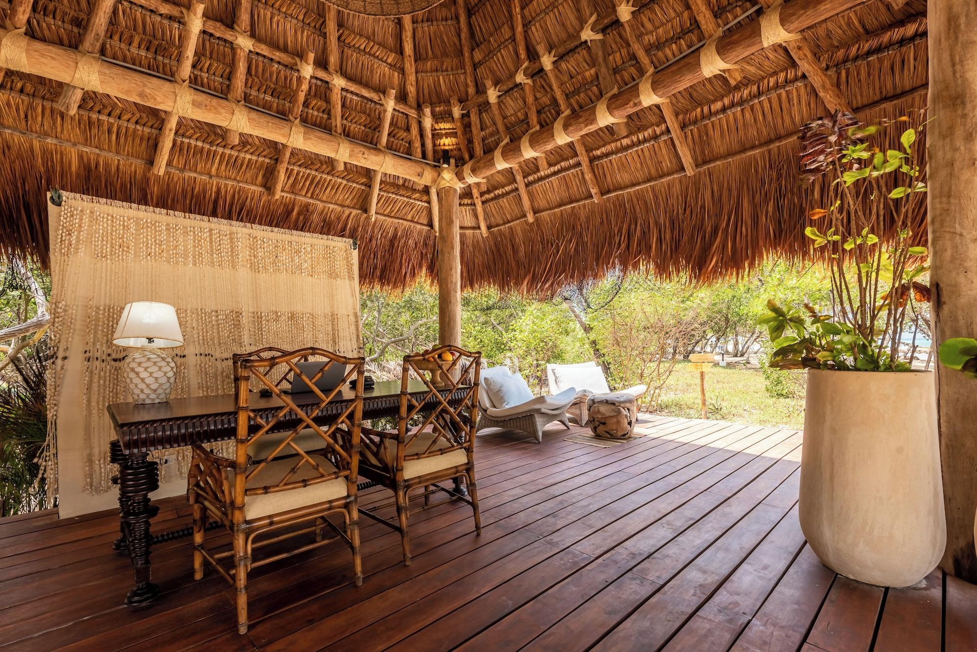 Vista Lobby ACASI Rustic Beach