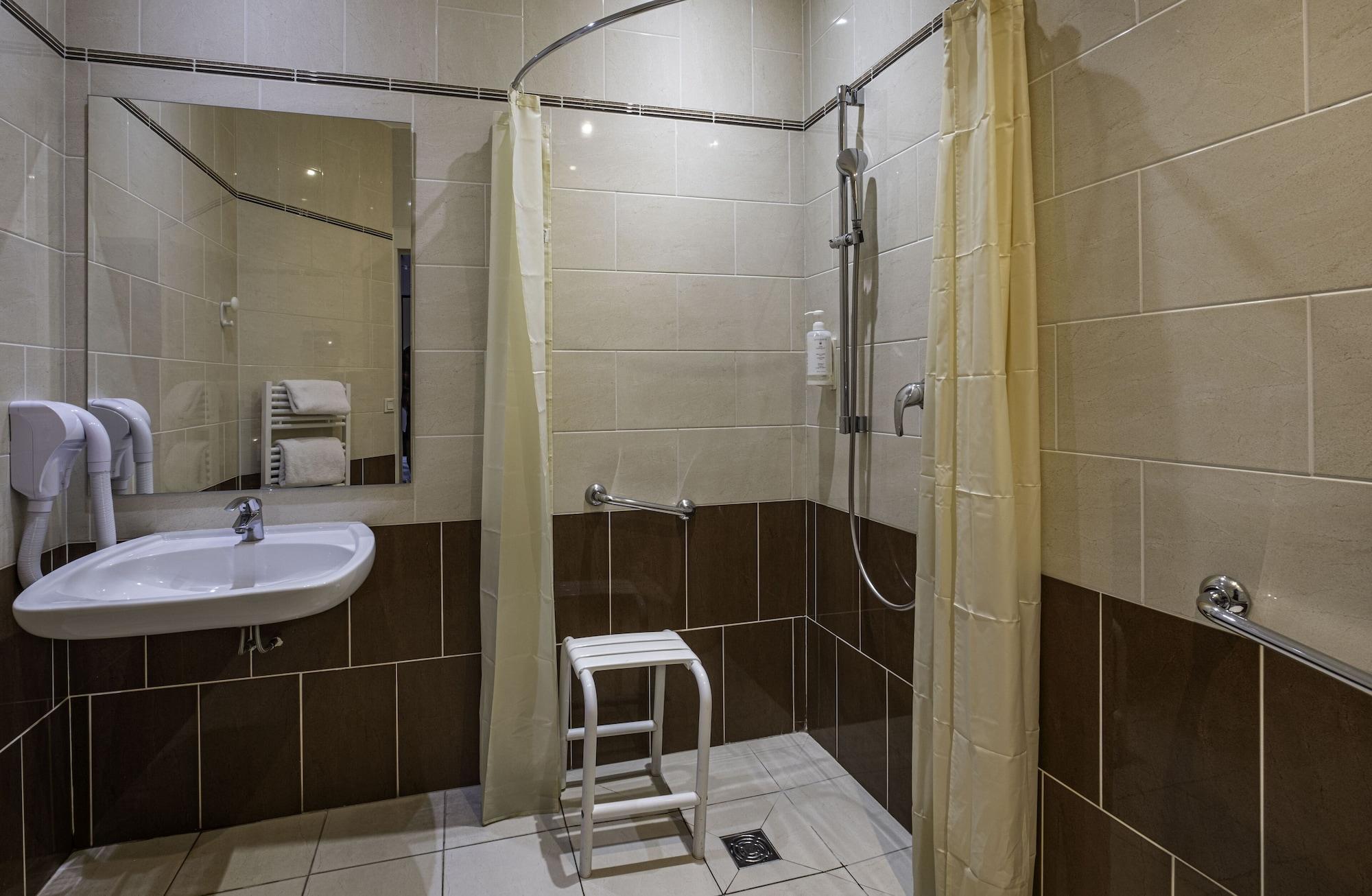 Equipamiento de Habitación Grand Hotel De Turin