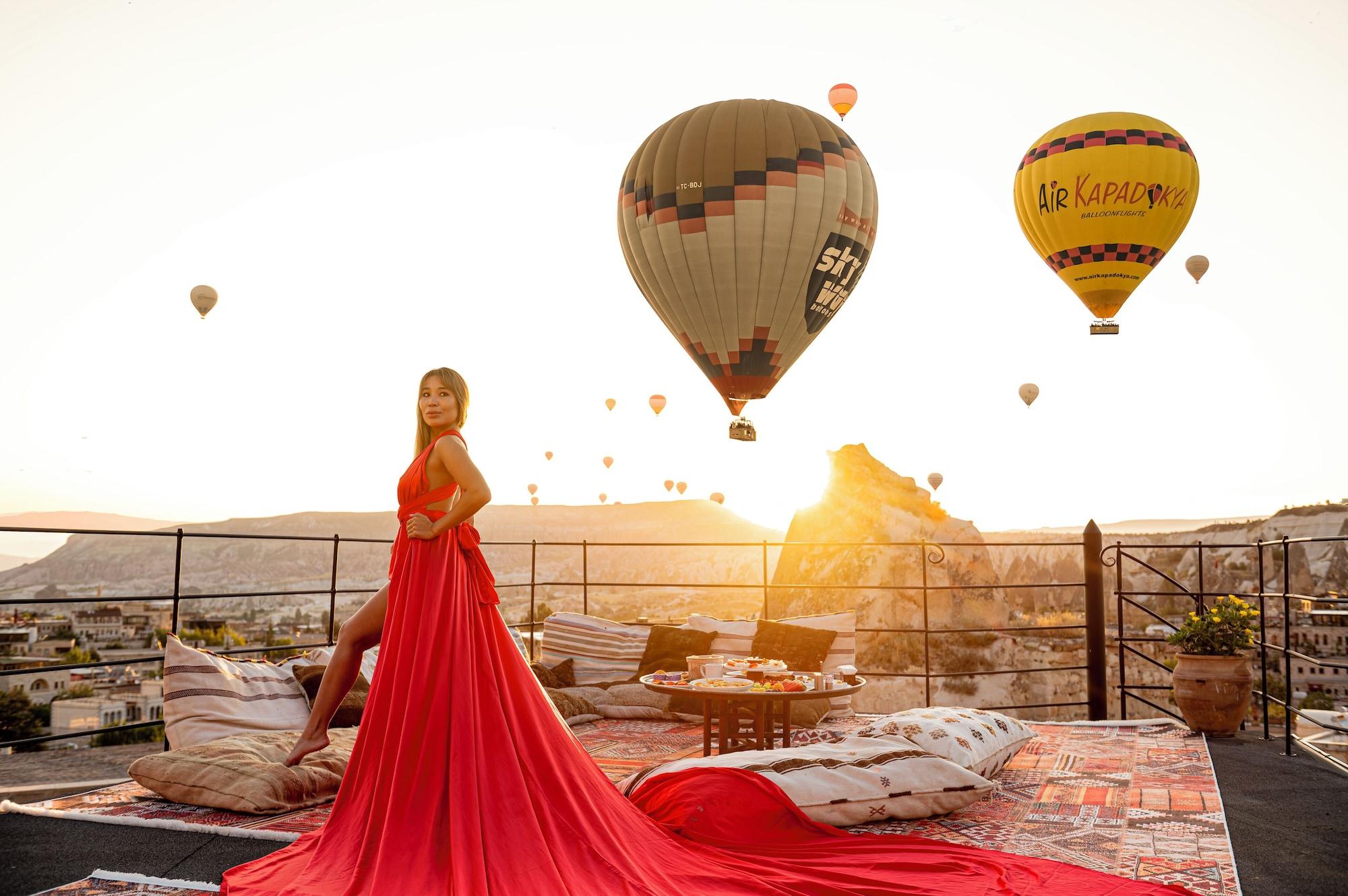 Varios Chelebi Cave House