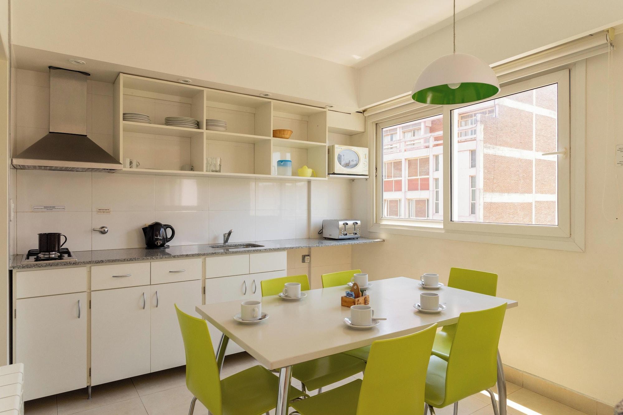 Varios Le Batiment Apartments