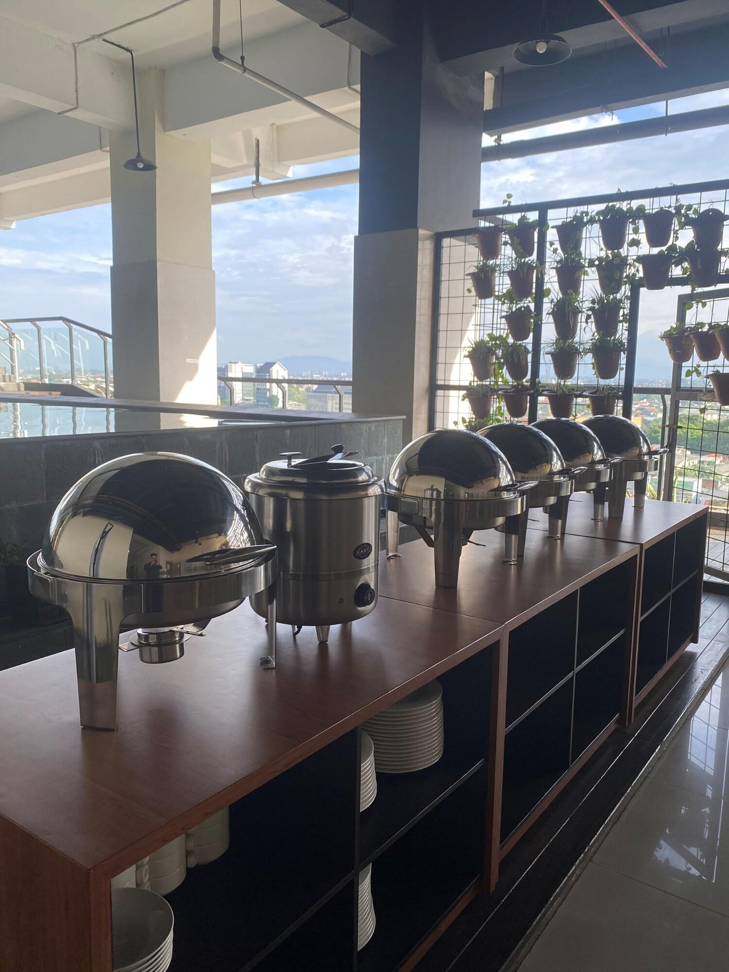 Restaurant Daima Suites Margonda