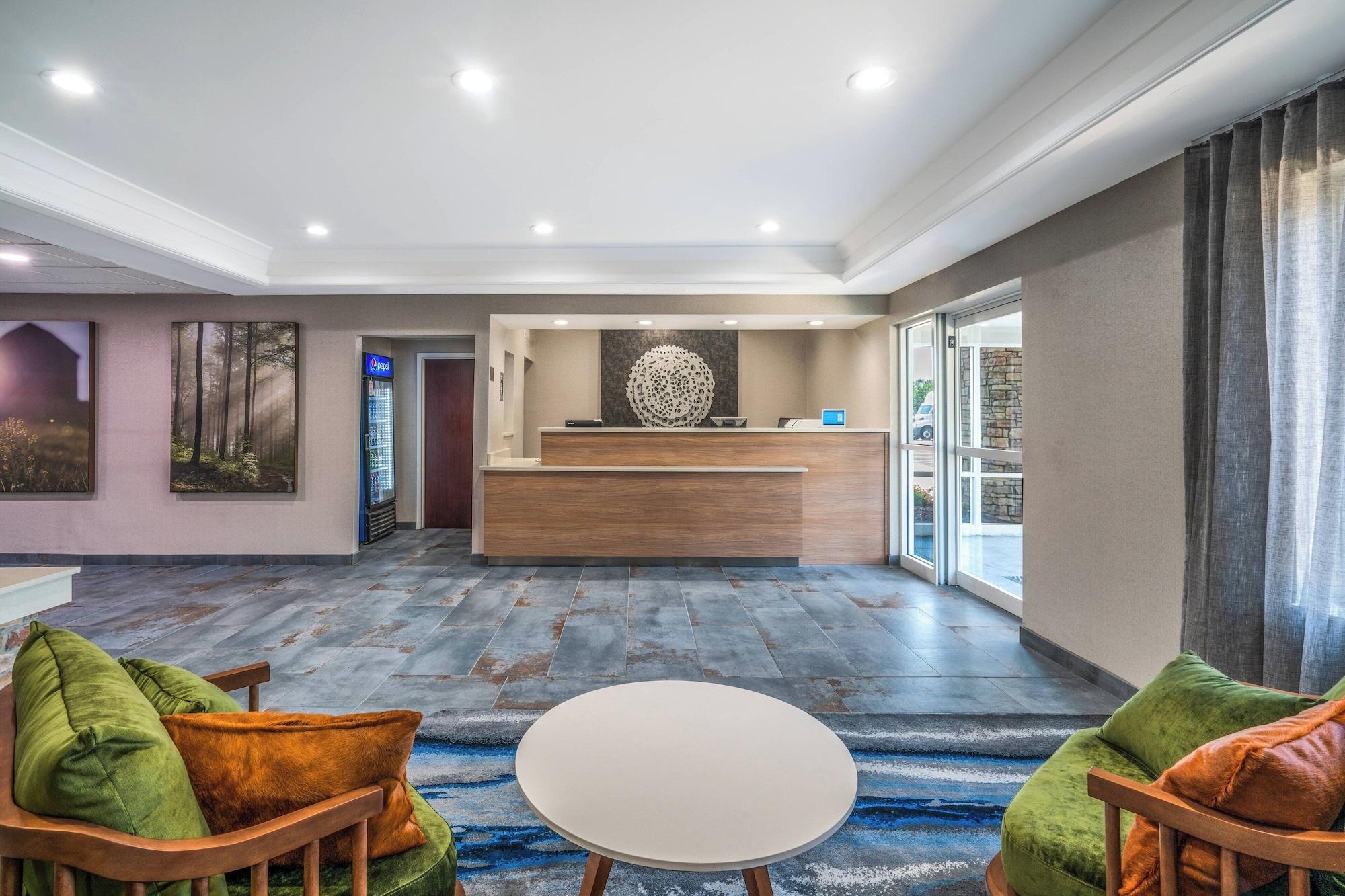 Vista Lobby Fairfield Inn & Suites Memphis I-240 & Perkins