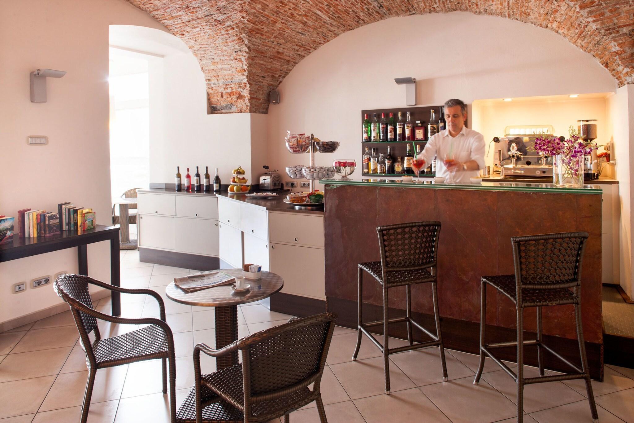 Bar/Salón Hotel Vesuvio