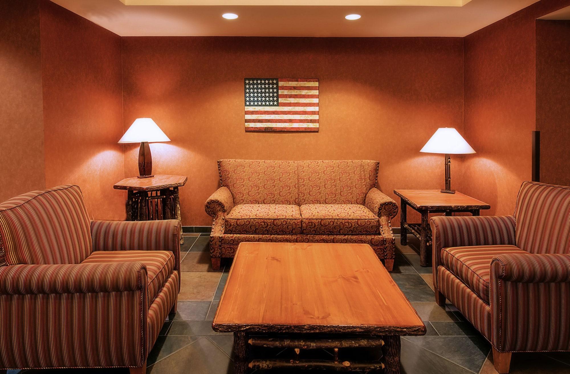 Vista Lobby Holiday Inn Express Sierra Vista by IHG