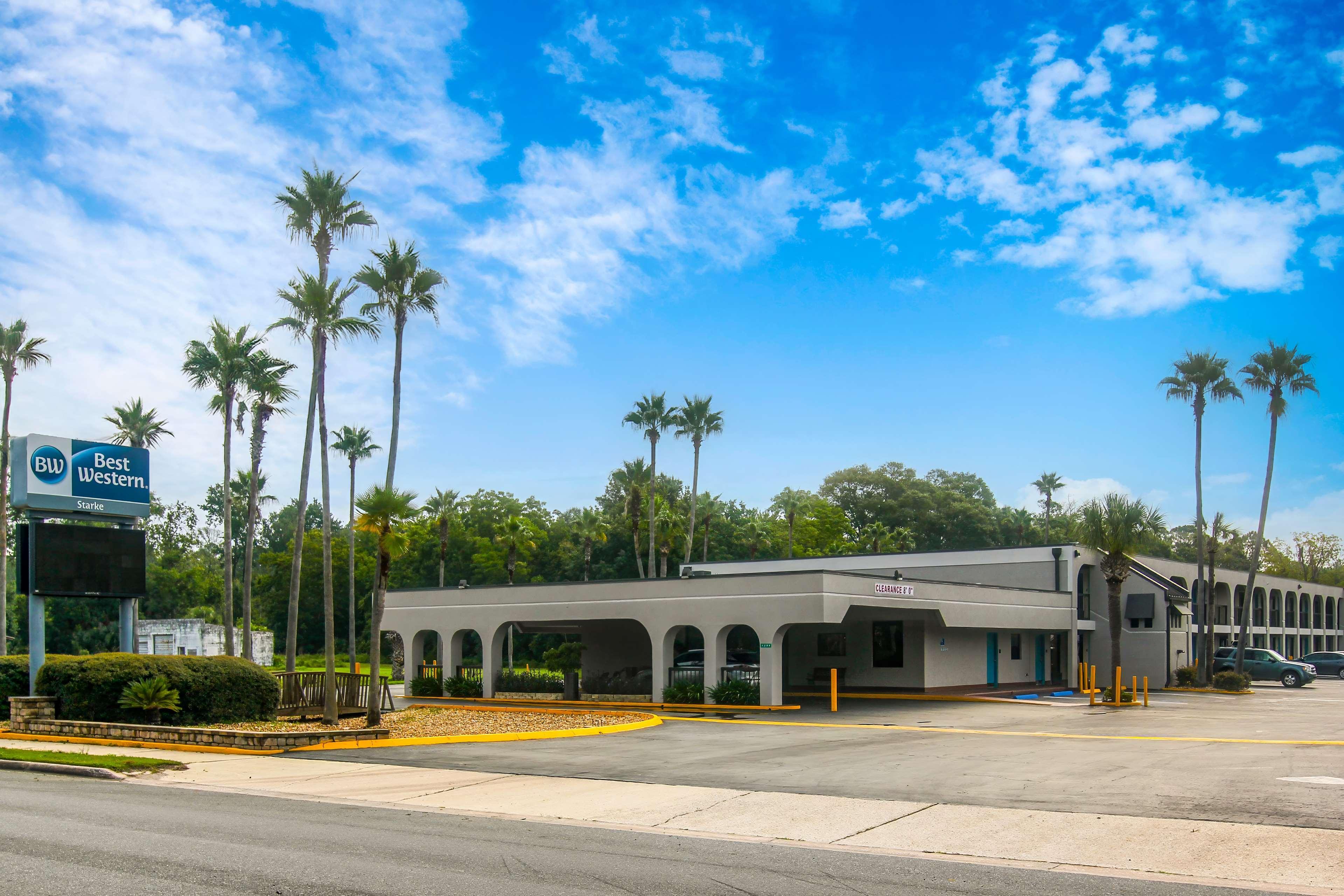 Vista Exterior Best Western Starke