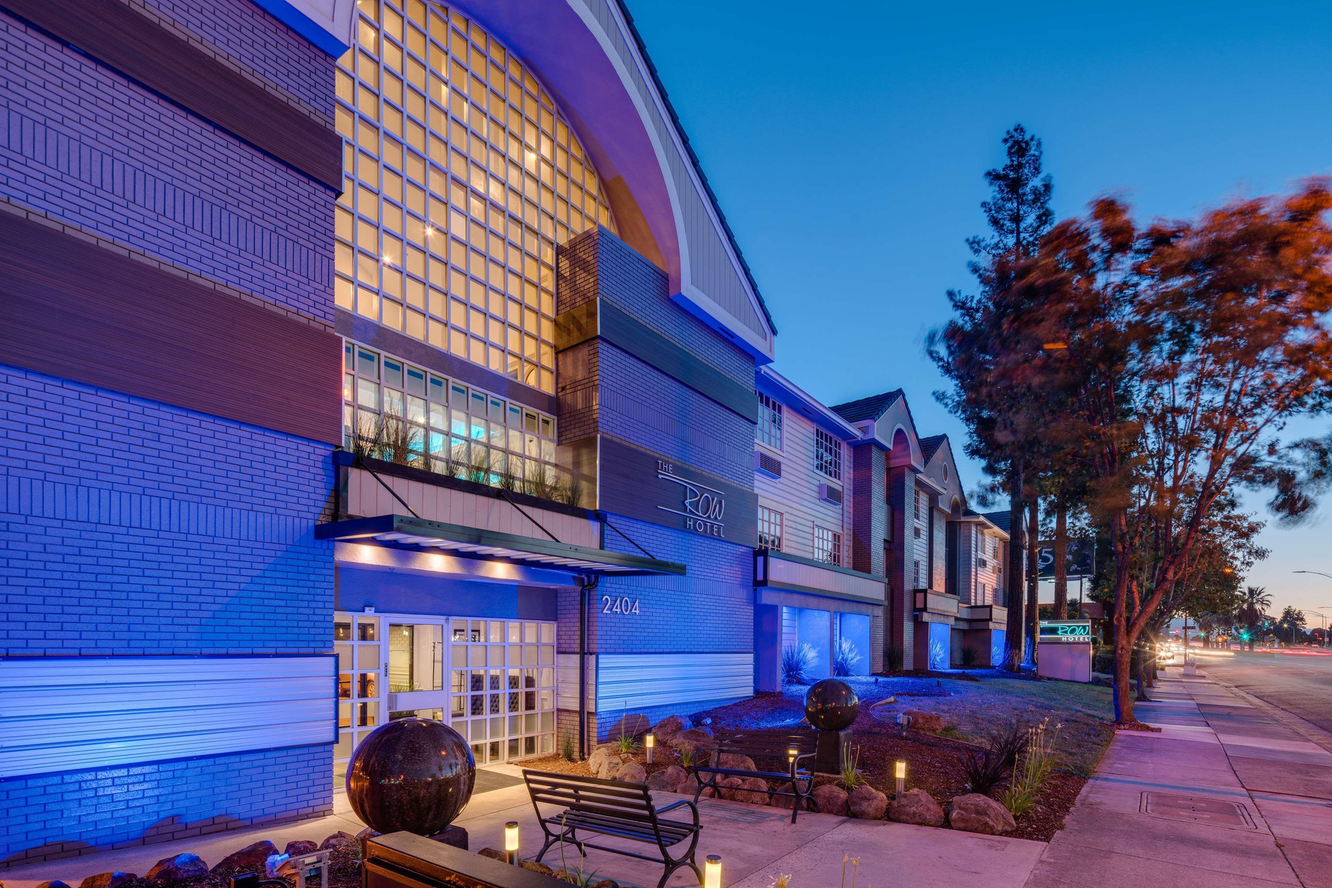 Vista Exterior The Row Hotel, BW Signature Collection