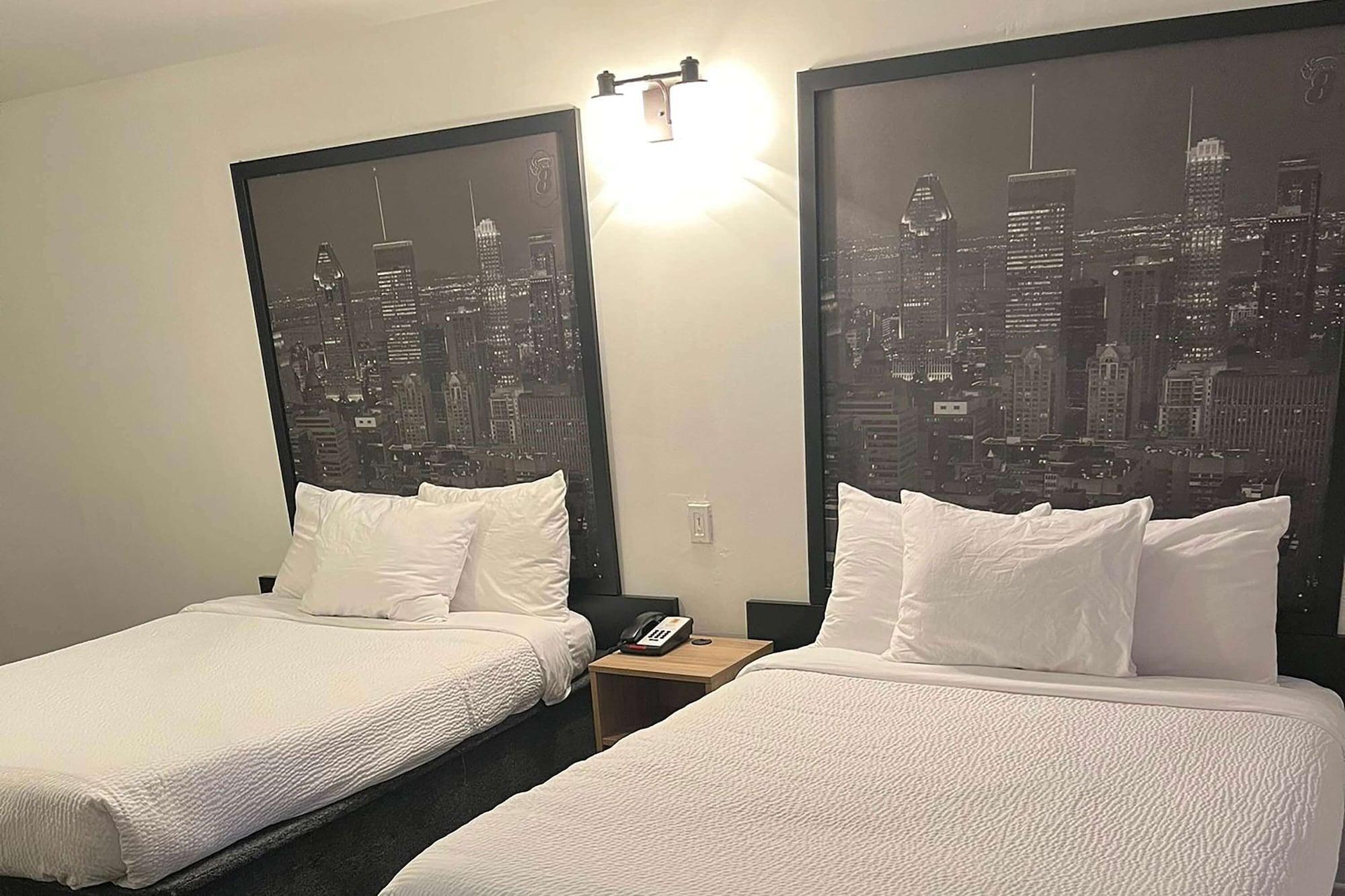 Varios Super 8 by Wyndham Montreal