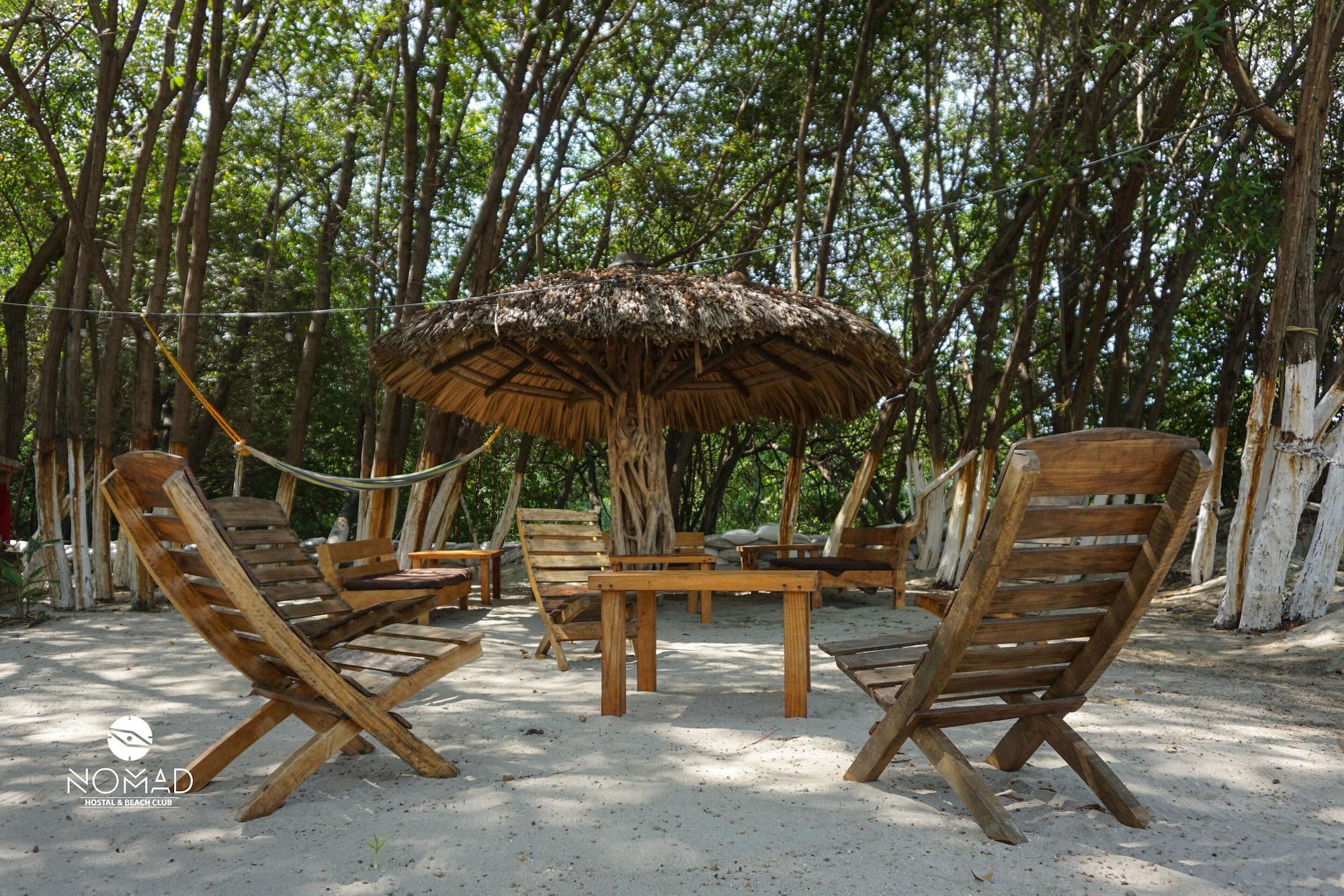 Vista Exterior Nomad Beach House - Hostel