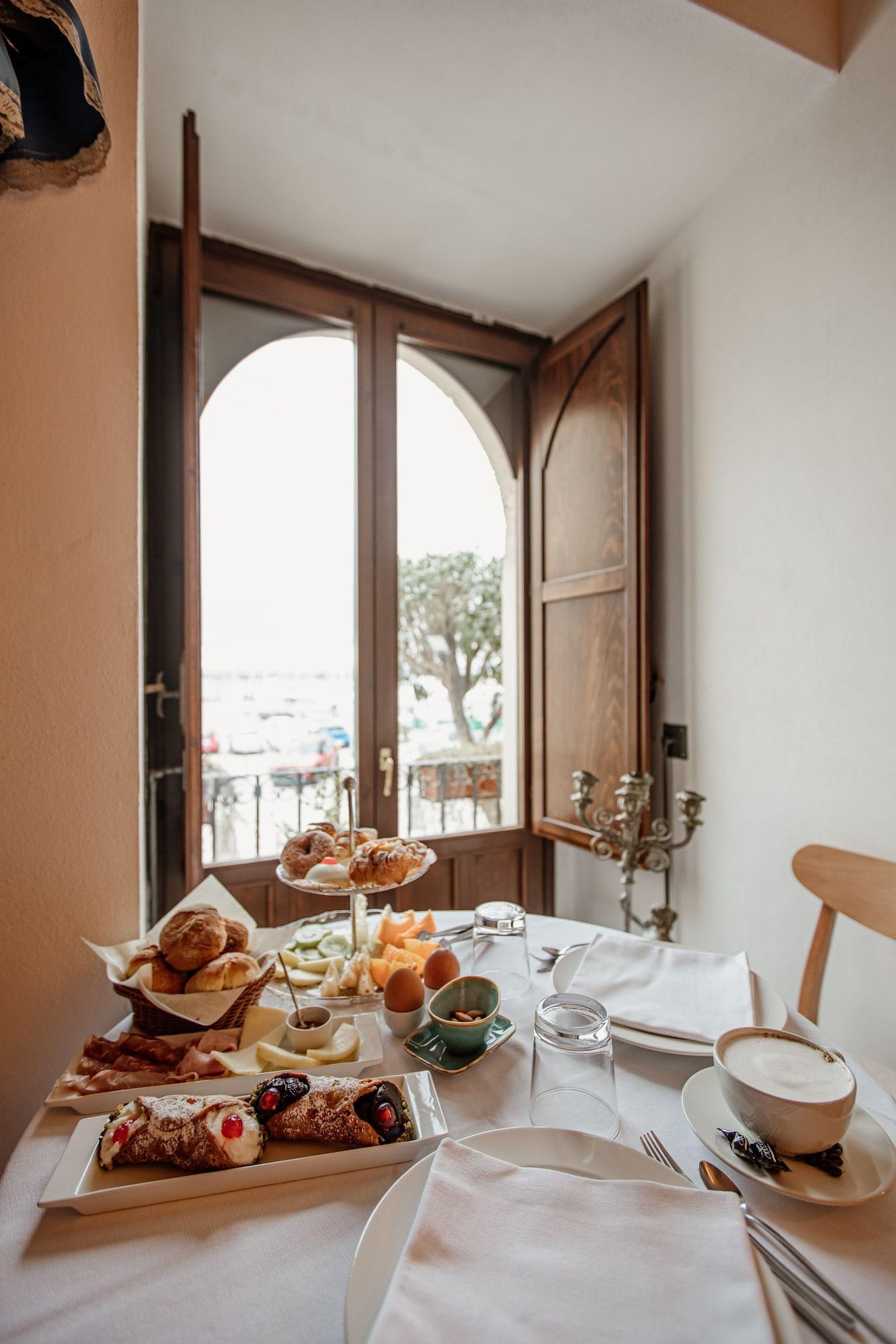 Restaurant Palazzo Giunta - Porta Marina Ortigia
