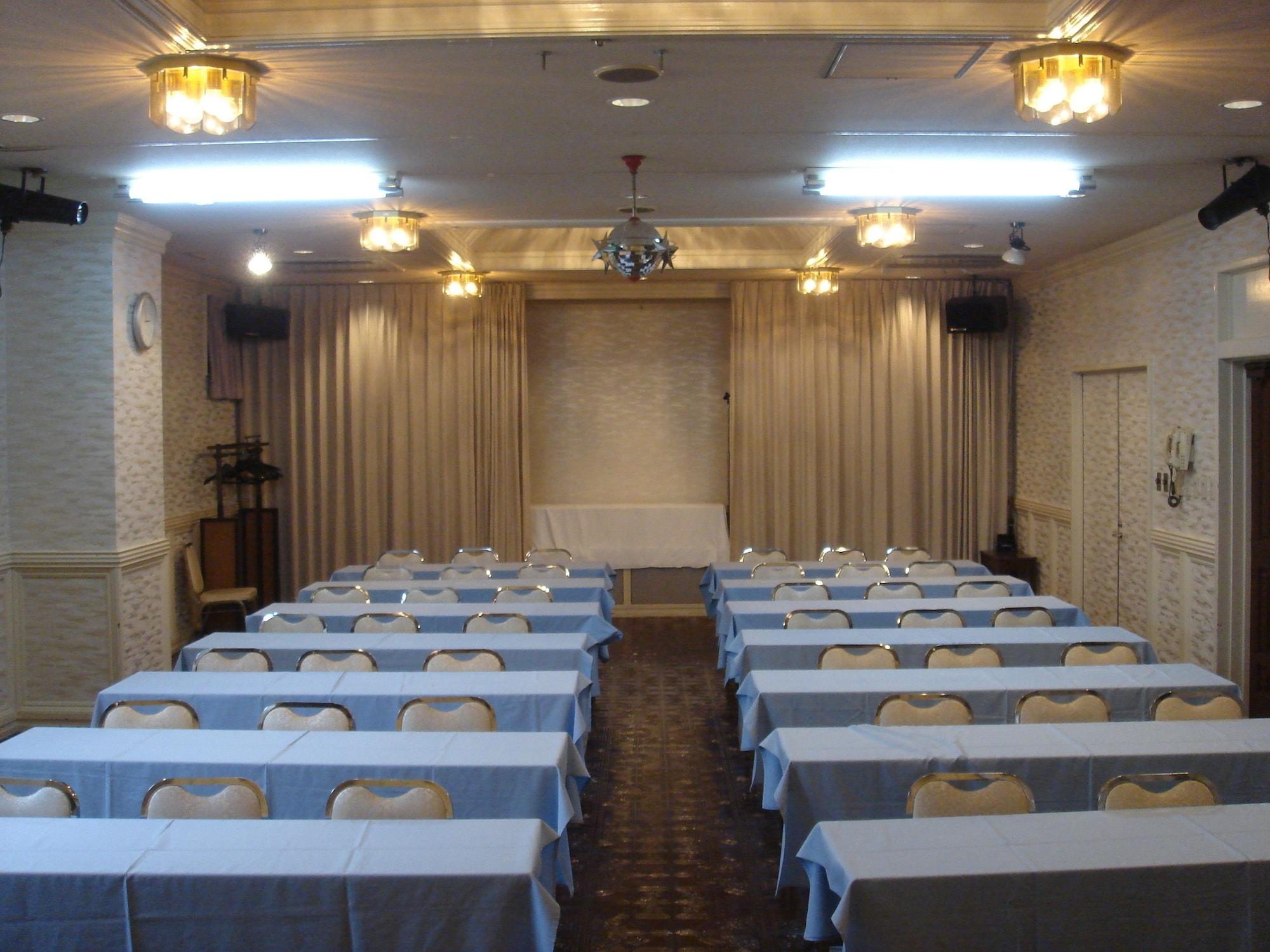 Sala de Reuniones Fujinomiya Green Hotel