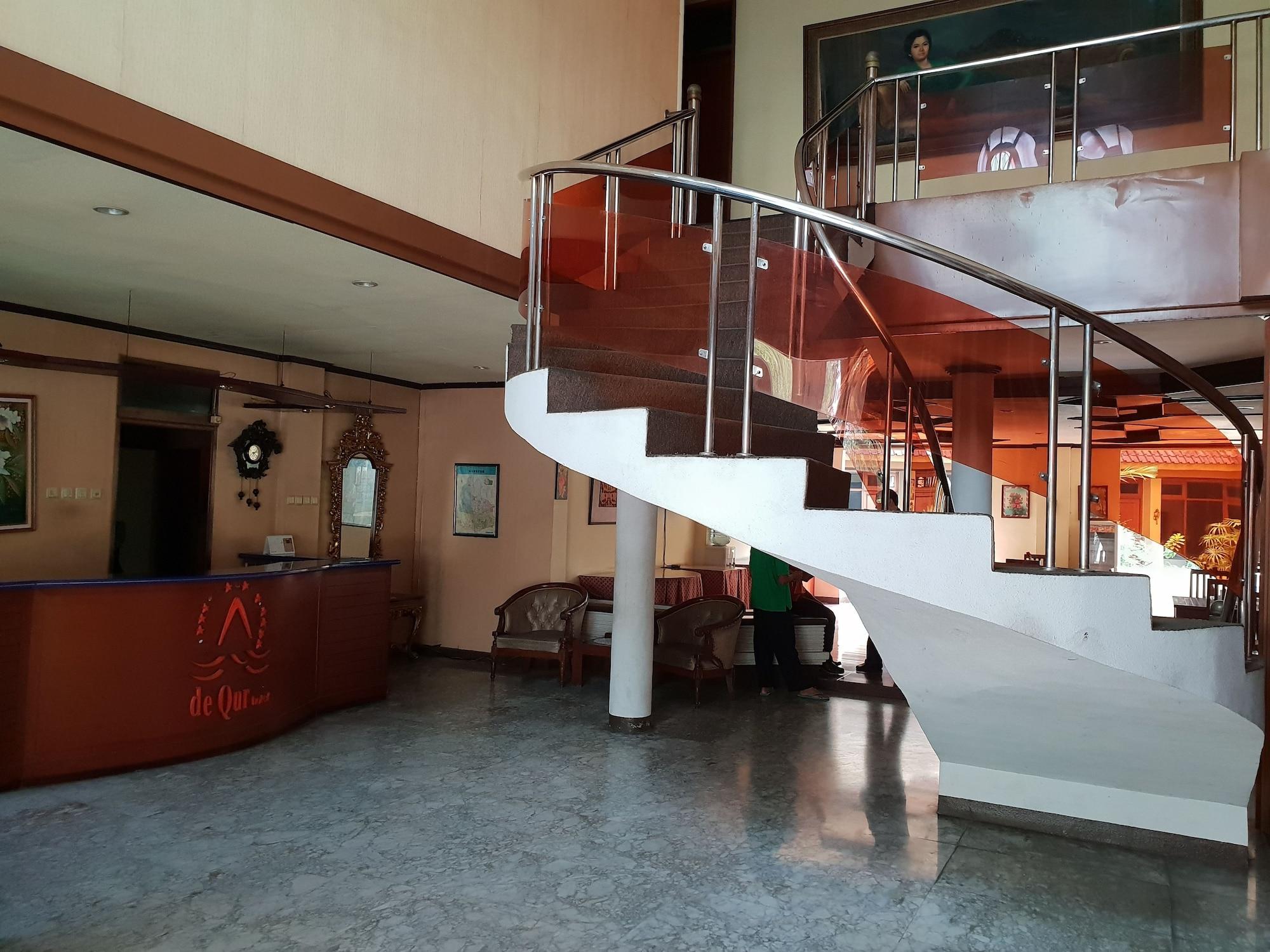 Vista Lobby Hotel Dequr Bandung