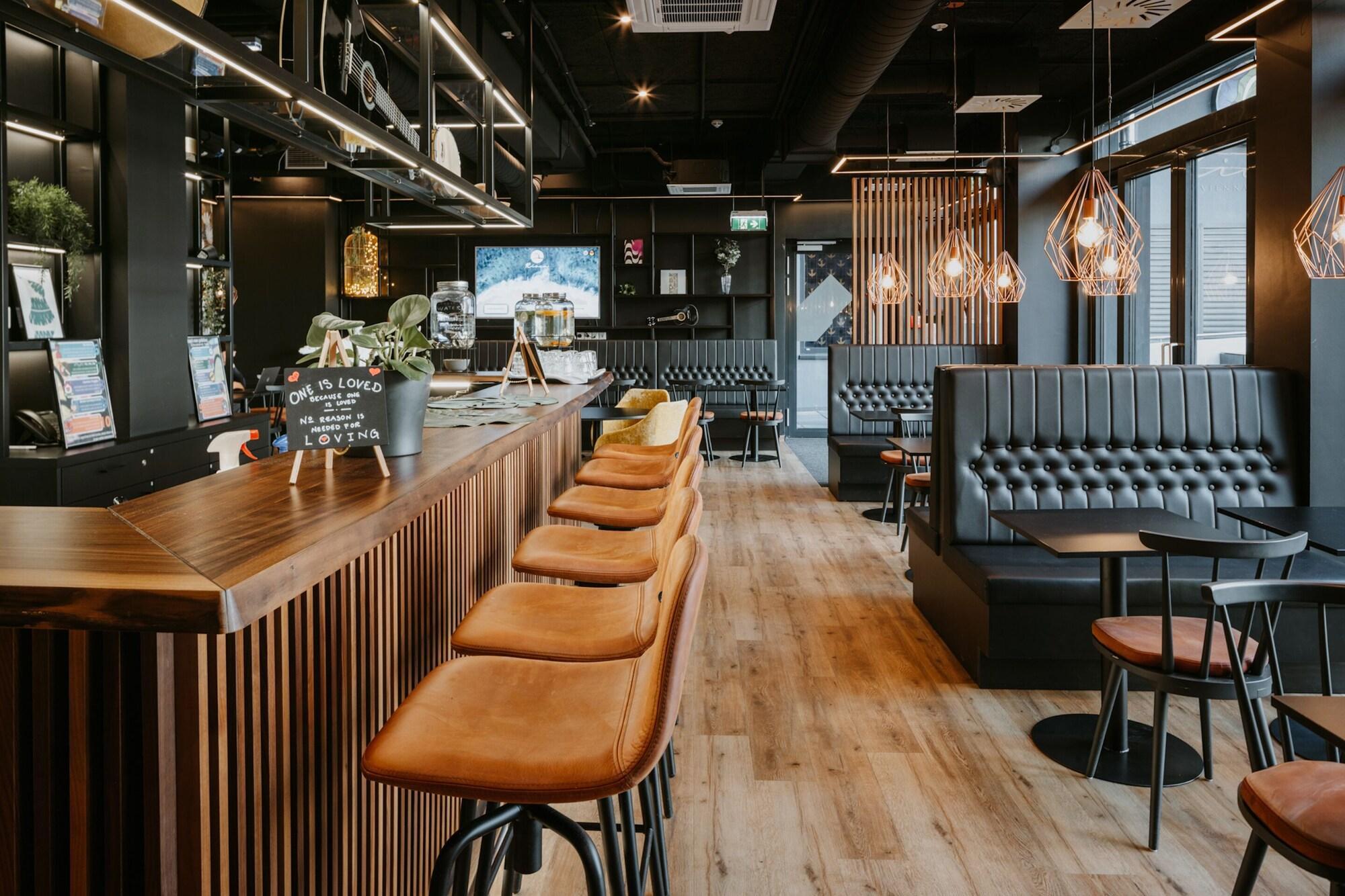 Bar/Salón Rioca Vienna Posto 2