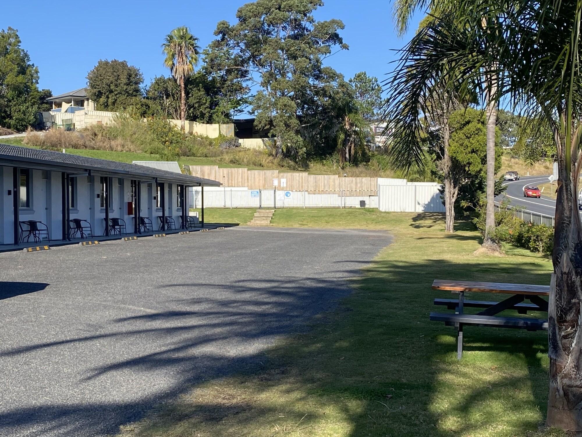 Vista Exterior The Seaview Tavern Motel