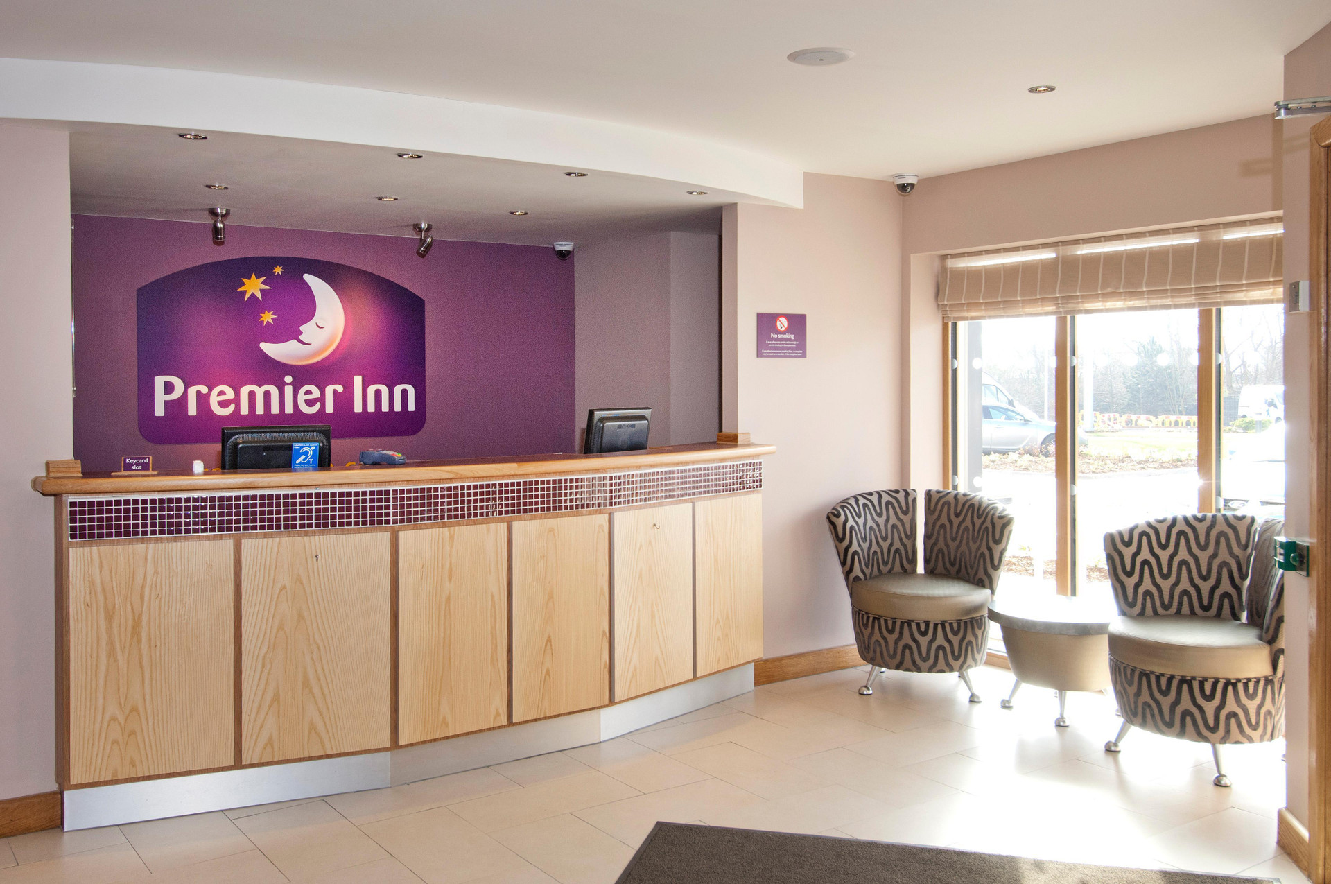 Vista Lobby Premier Inn Widnes