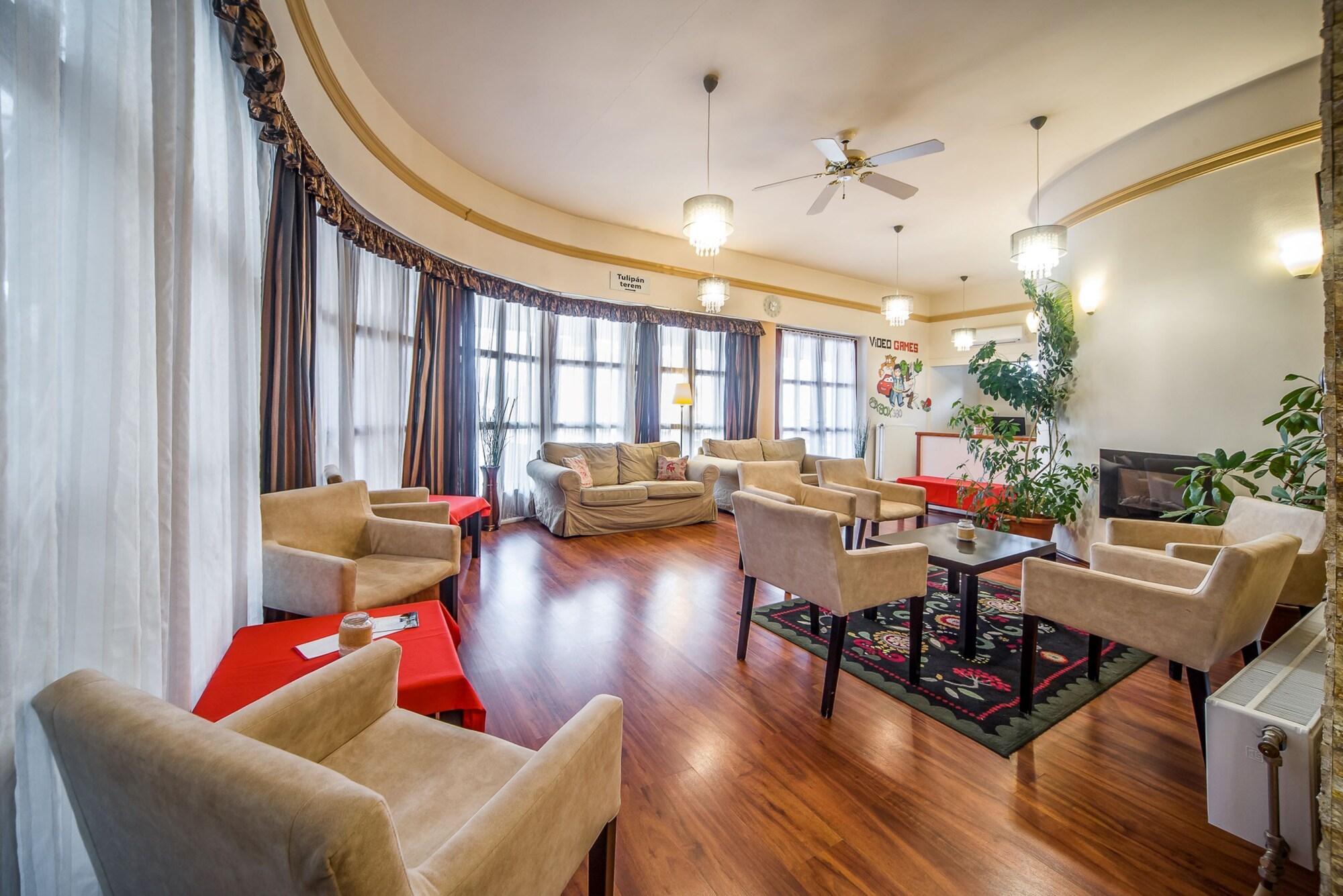 Vista Lobby Hotel Piroska