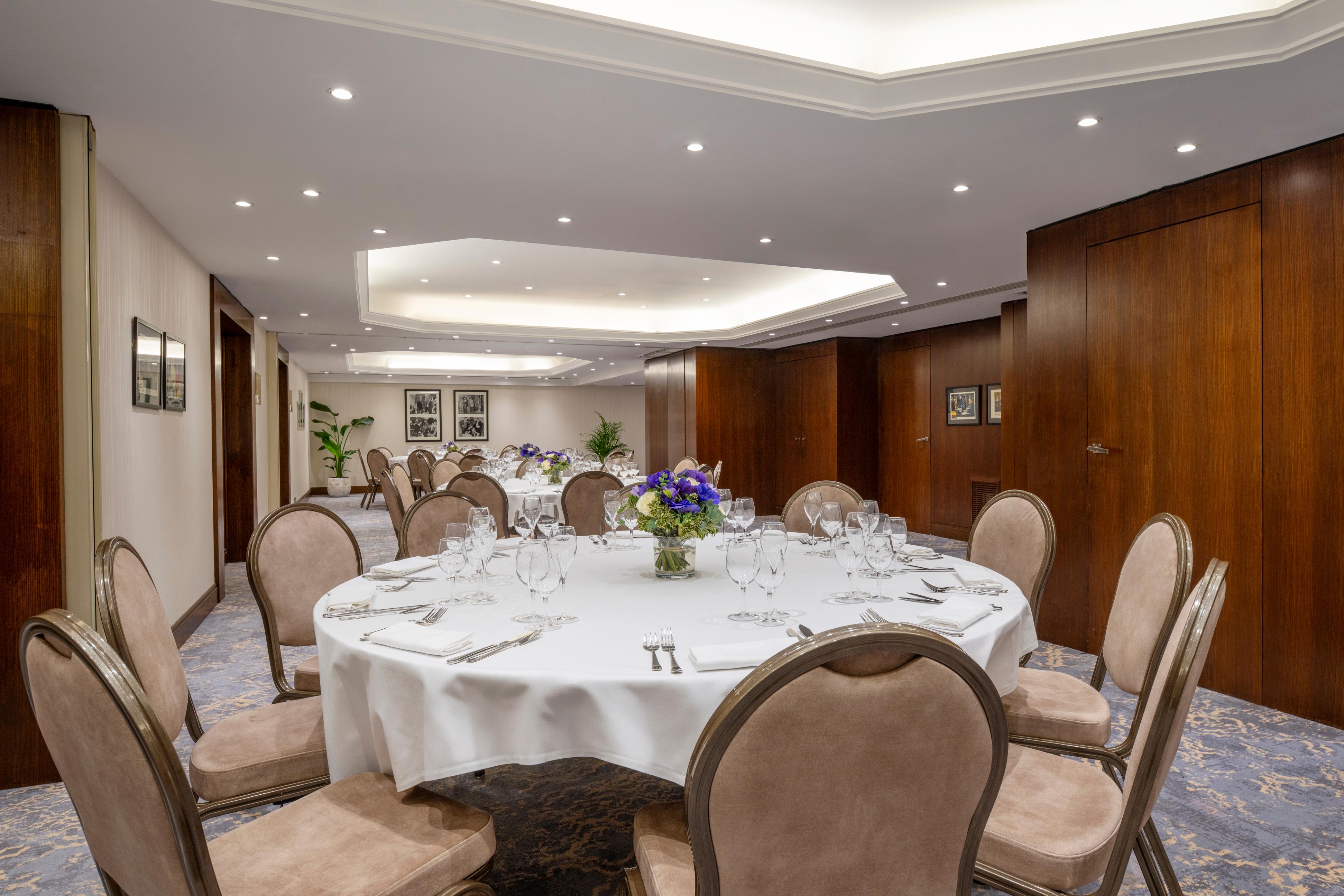 Salón de Baile Warwick Champs-Elysées Paris