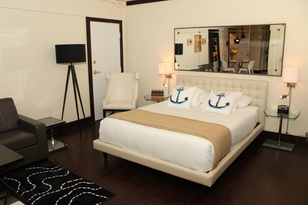 Hotel Lincoln Arms Suites