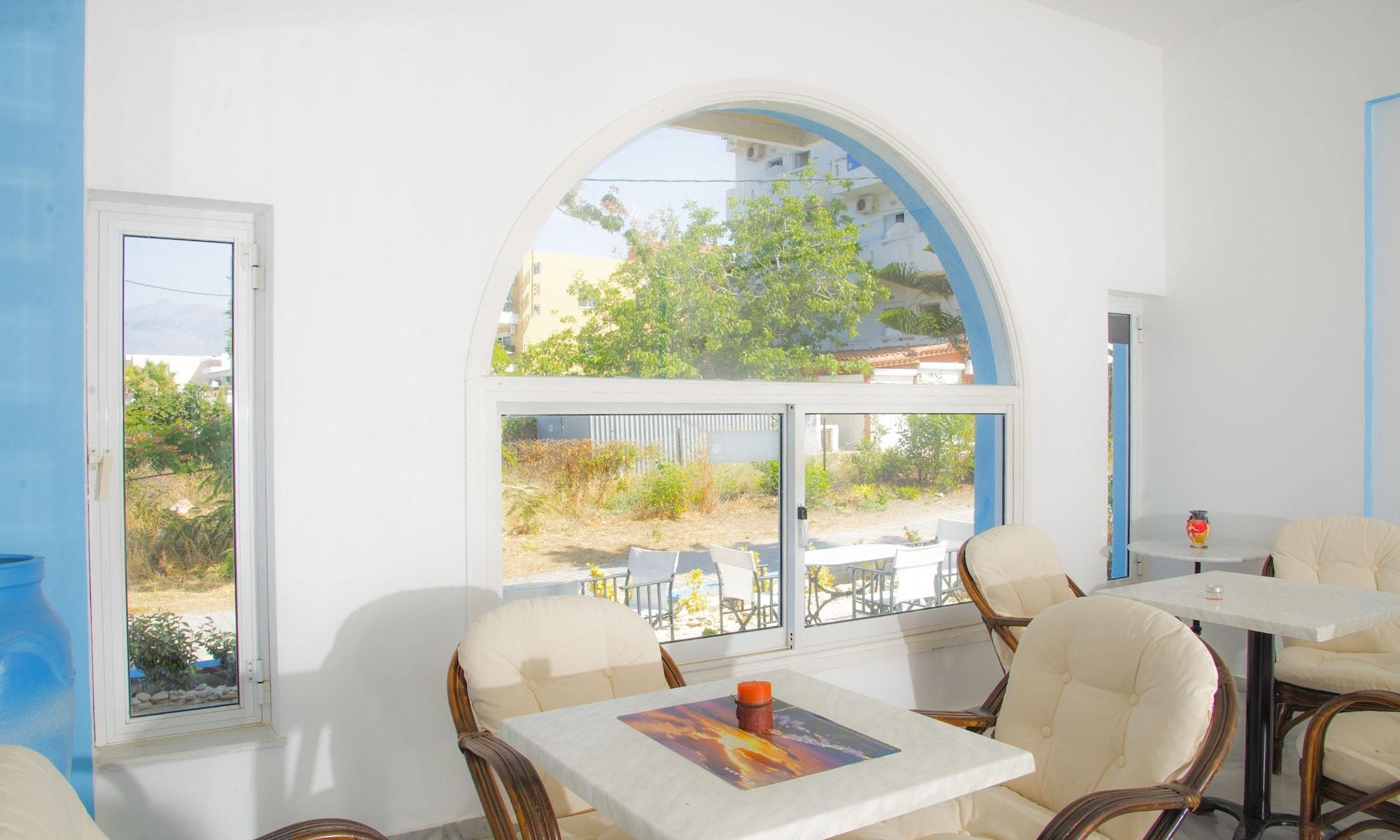 Vista Lobby Arlen Beach Hotel