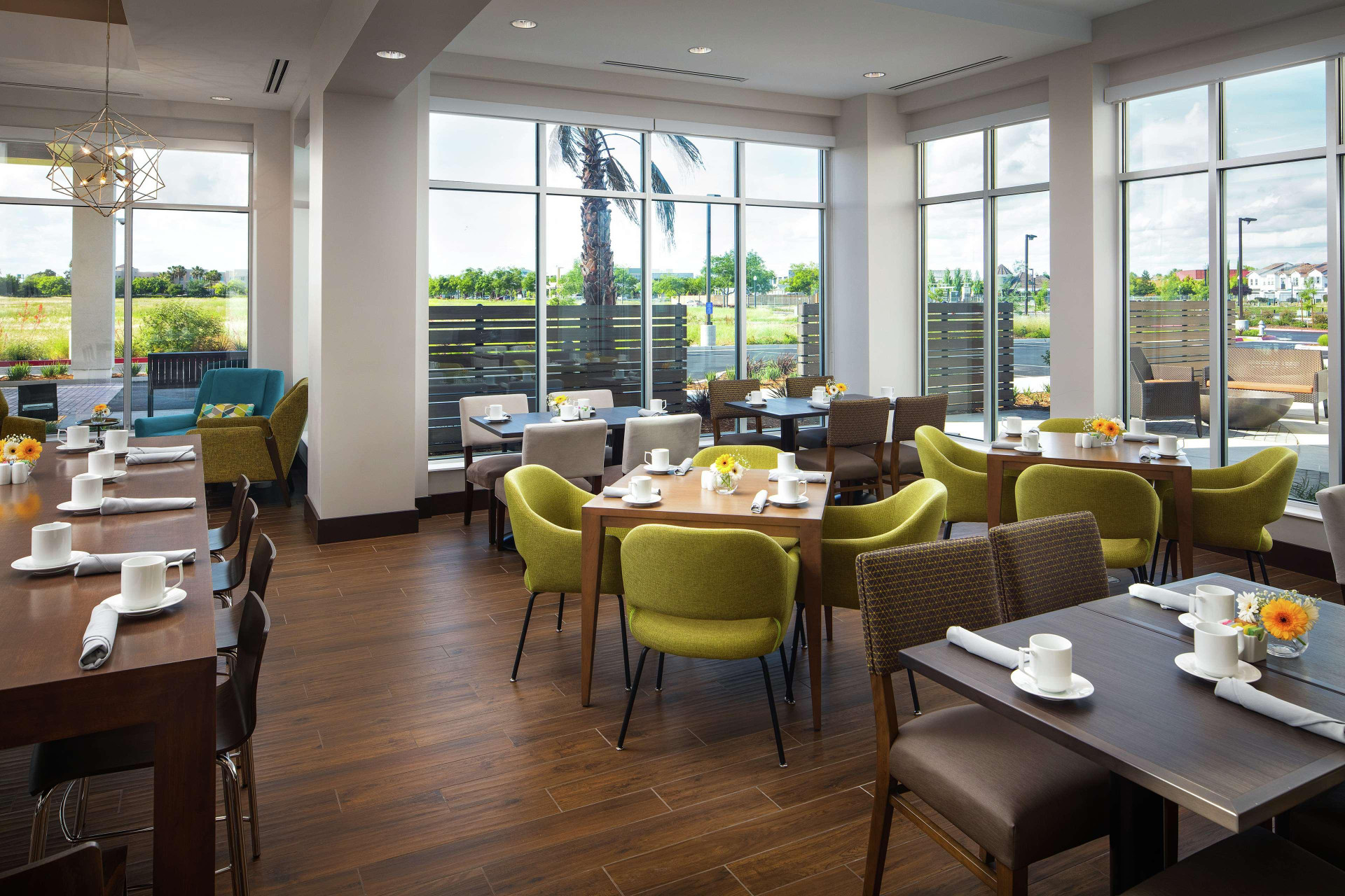 Restaurant Hilton Garden Inn Sacramento Airport Natomas