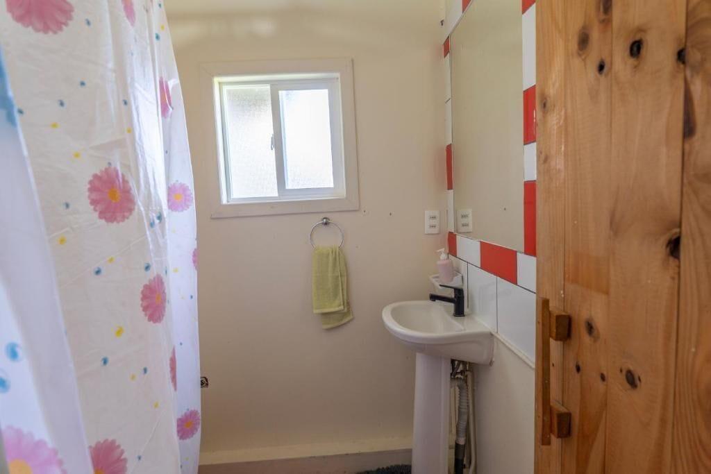 Equipamiento de Habitación hostal refugio nomada