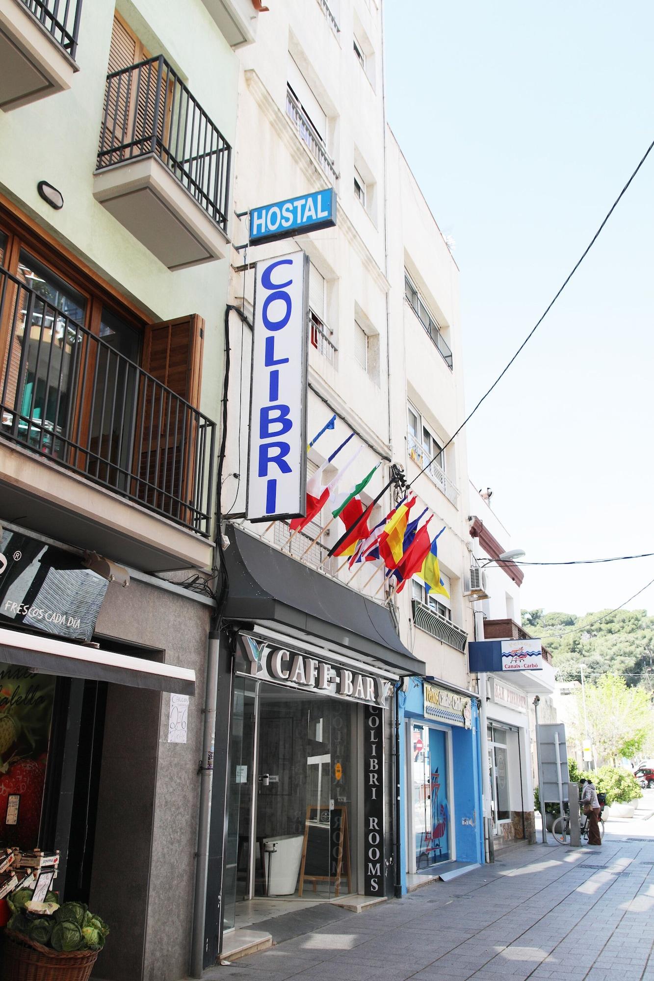 Vista Exterior Pensión Colibrí