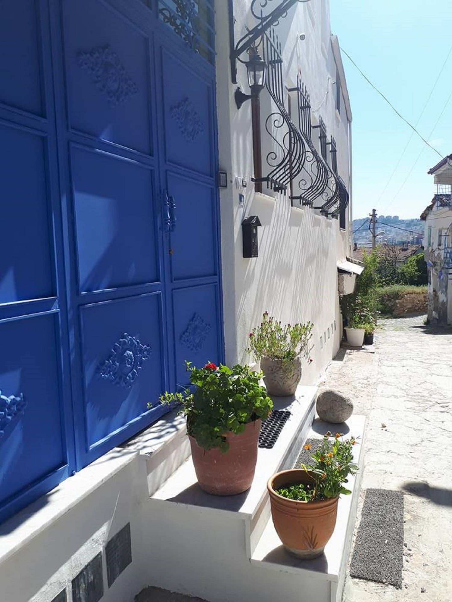 Vista Exterior Anzac Golden Bed