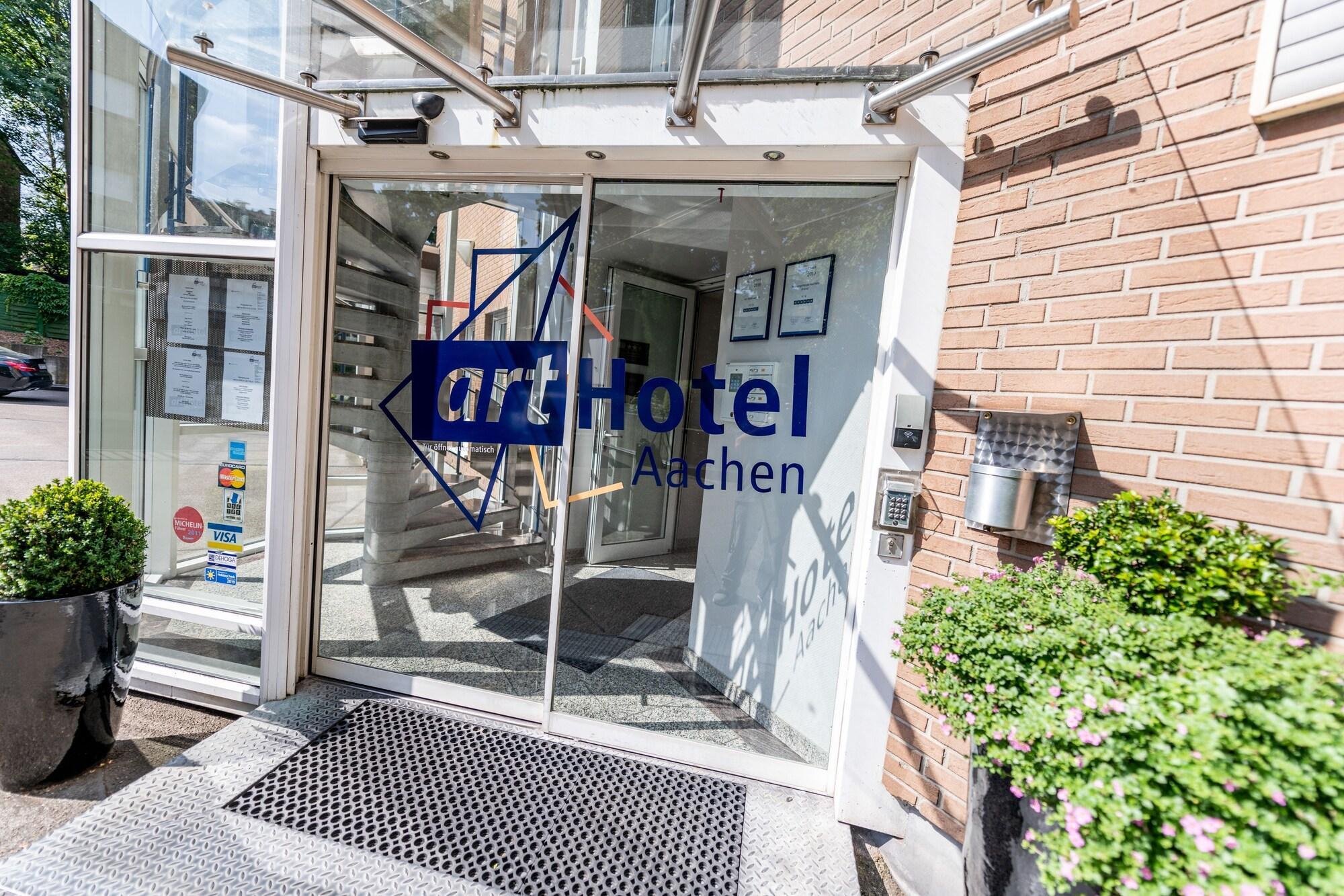 Vista Exterior Art Hotel