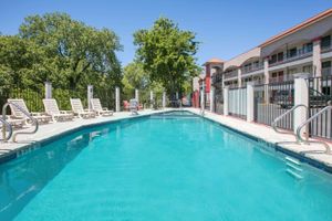 Alojamiento - Super 8 by Wyndham Austin University/Downtown Area