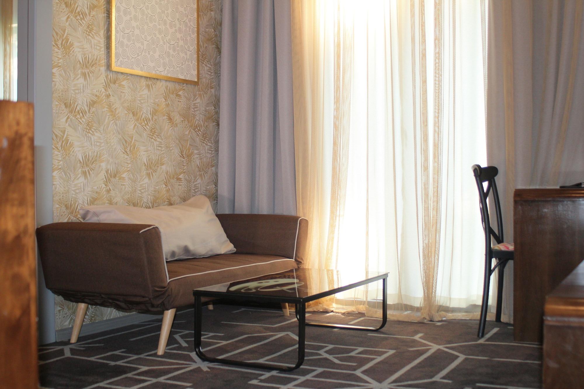 Varios City Centre Hotel