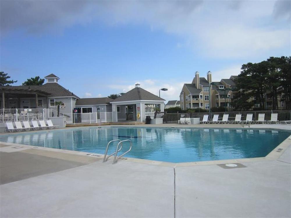 Vista Piscina Pirate's Cove Resort Condos