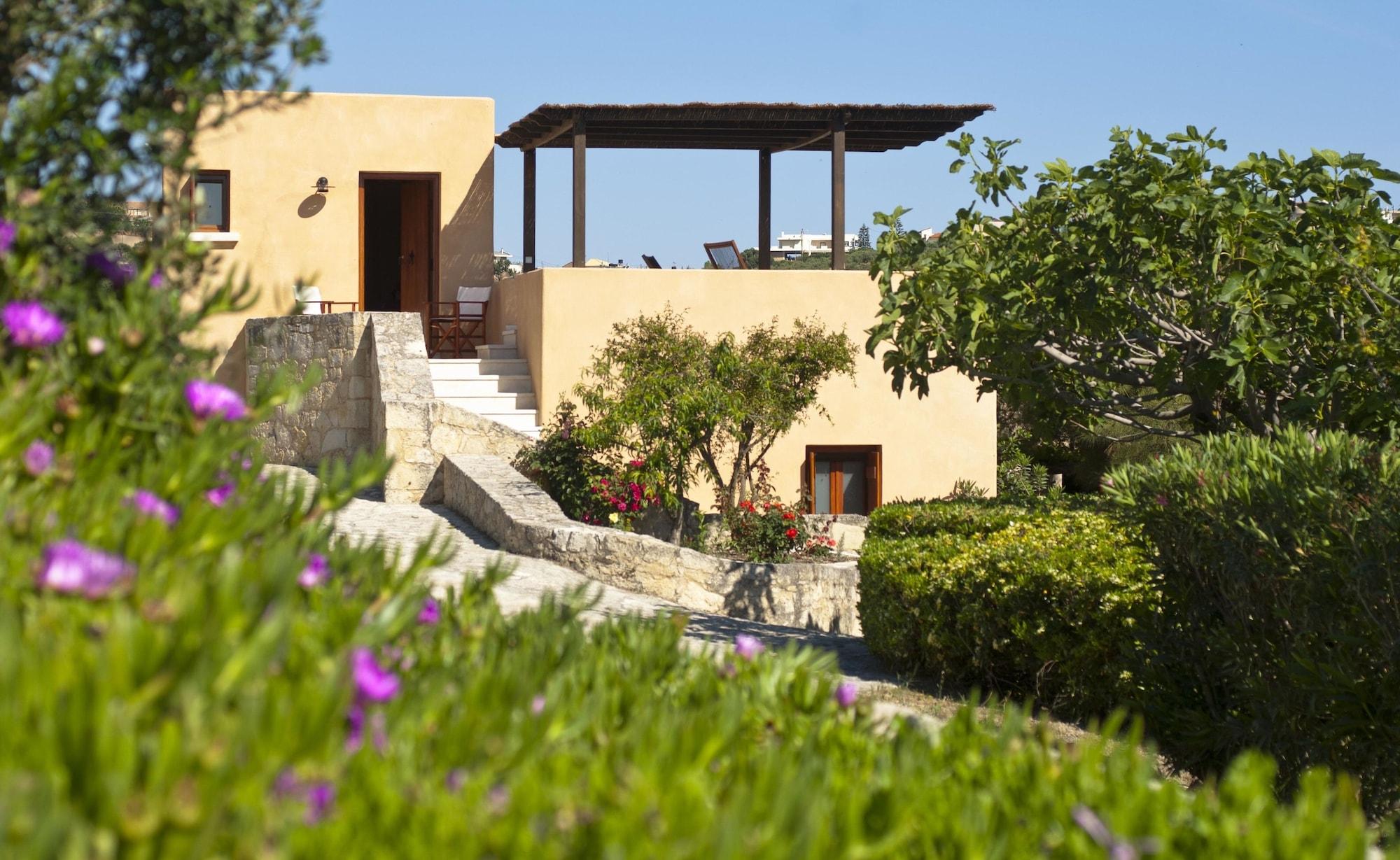 Vista Exterior Scalarea Estate Residences