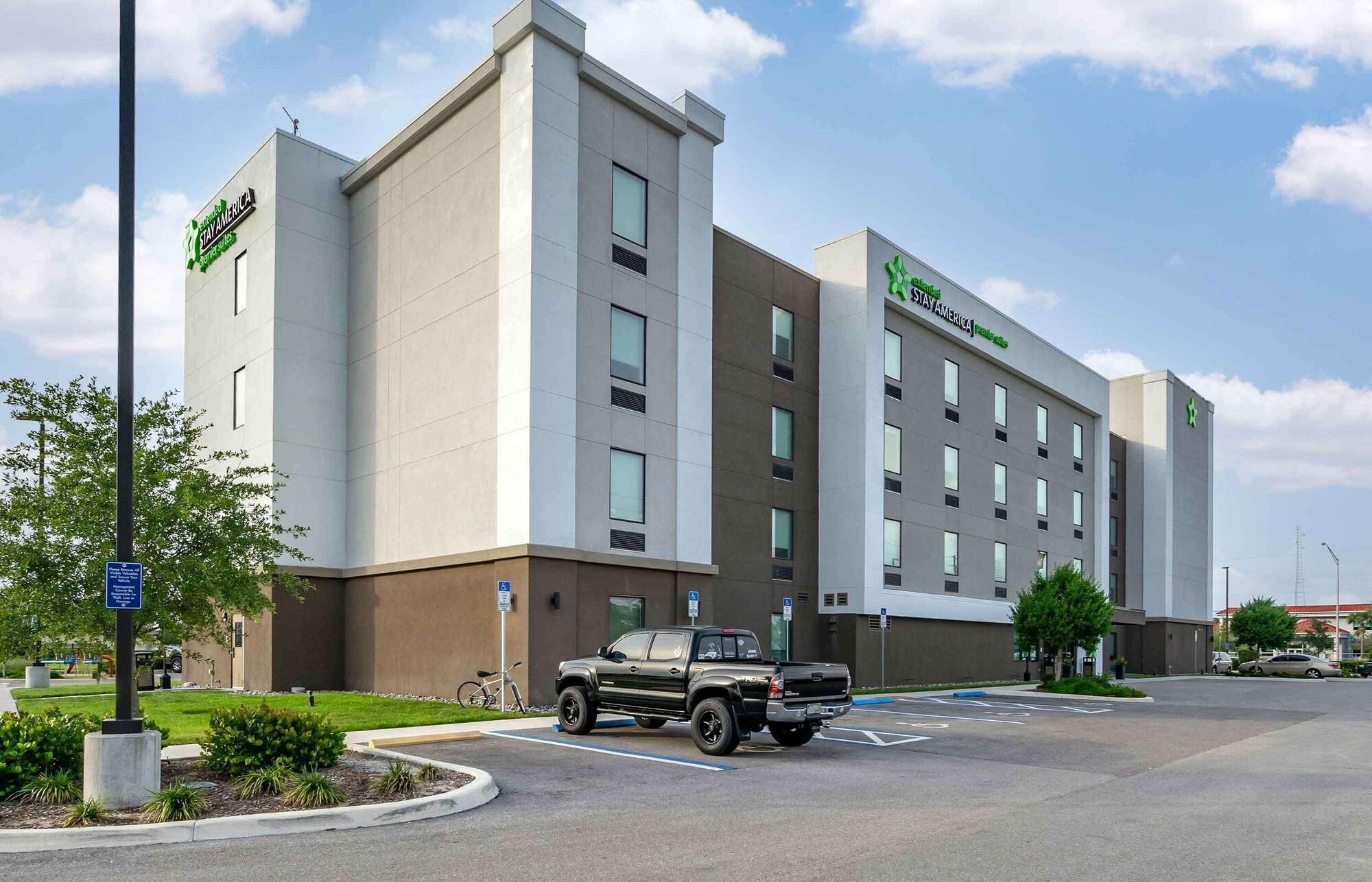 Vista Exterior Extended Stay America Premier Suites Port Charlotte I75