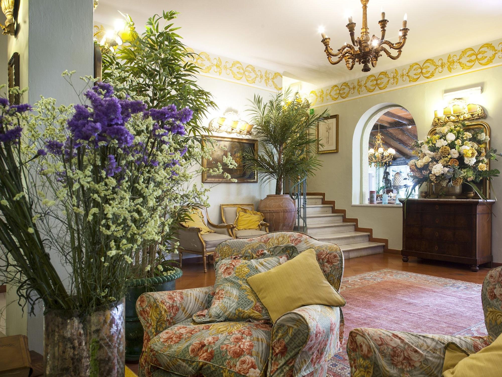 Vista Lobby Hotel Villa Maremonti