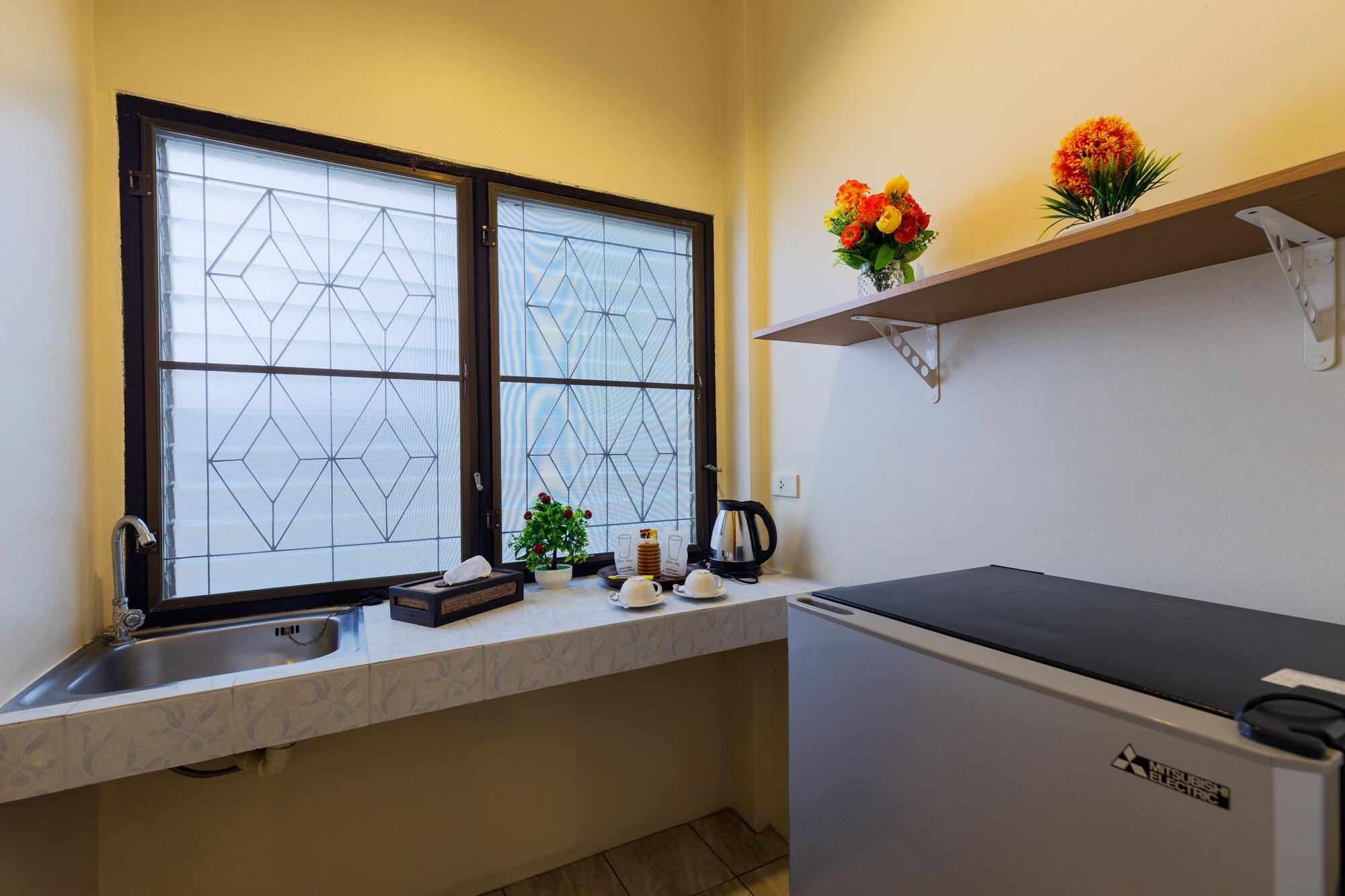 Equipamiento de Habitación Batic House By Sharaya Hotel