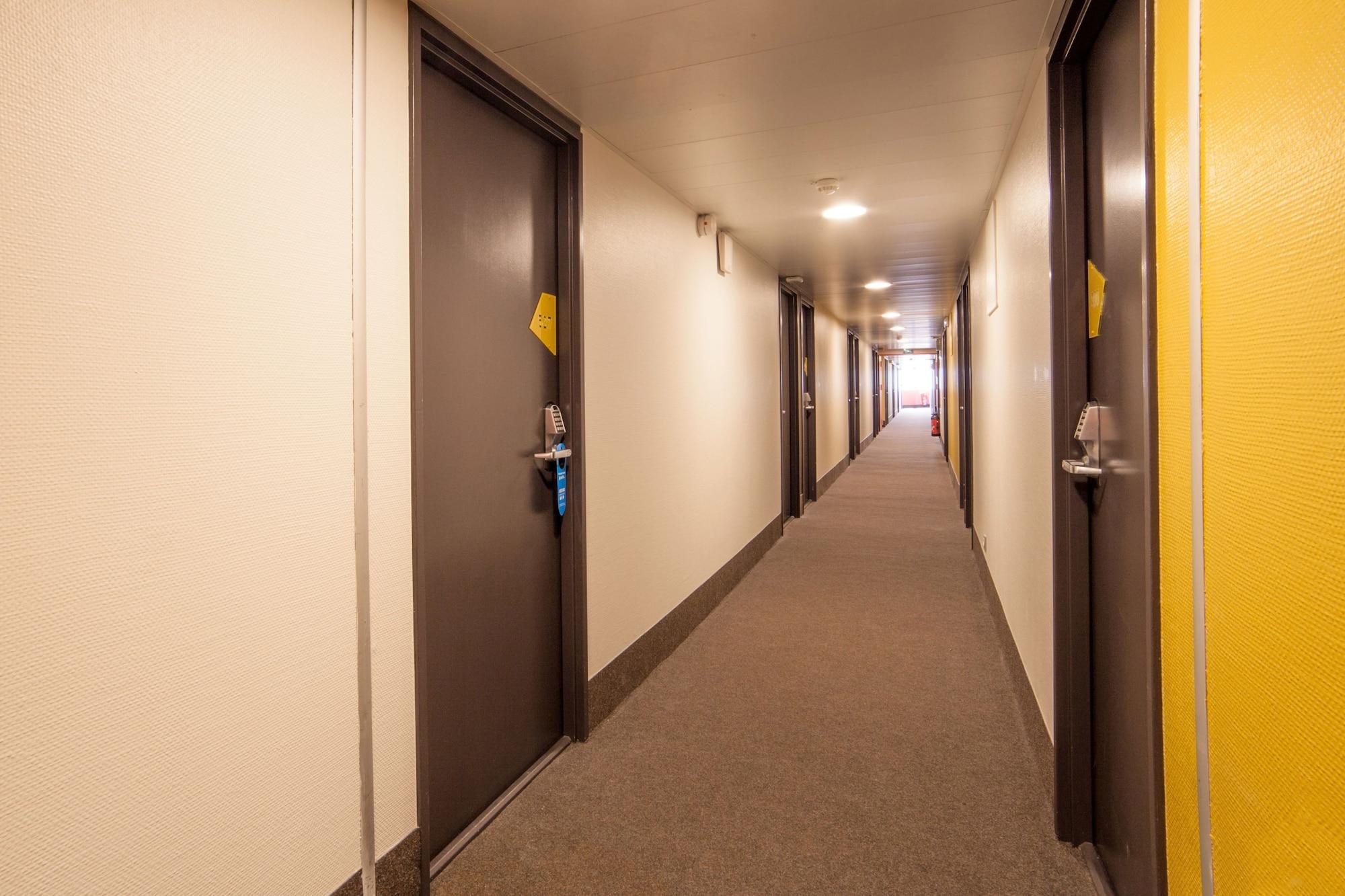 Varios B&B HOTEL Beauvais