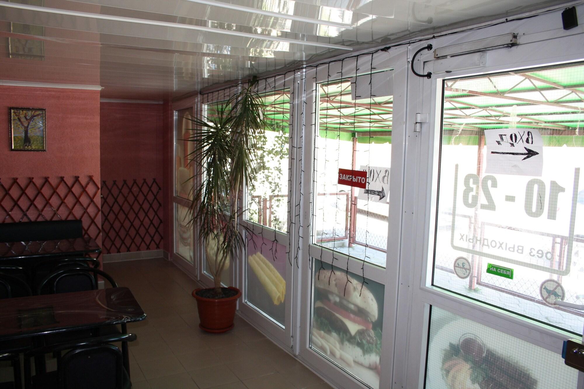 Bar/Salón Like Home - Hostel