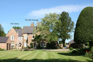 Alquiler Vacacional - Beautiful location, lots of outside and inside space, stunning views and village